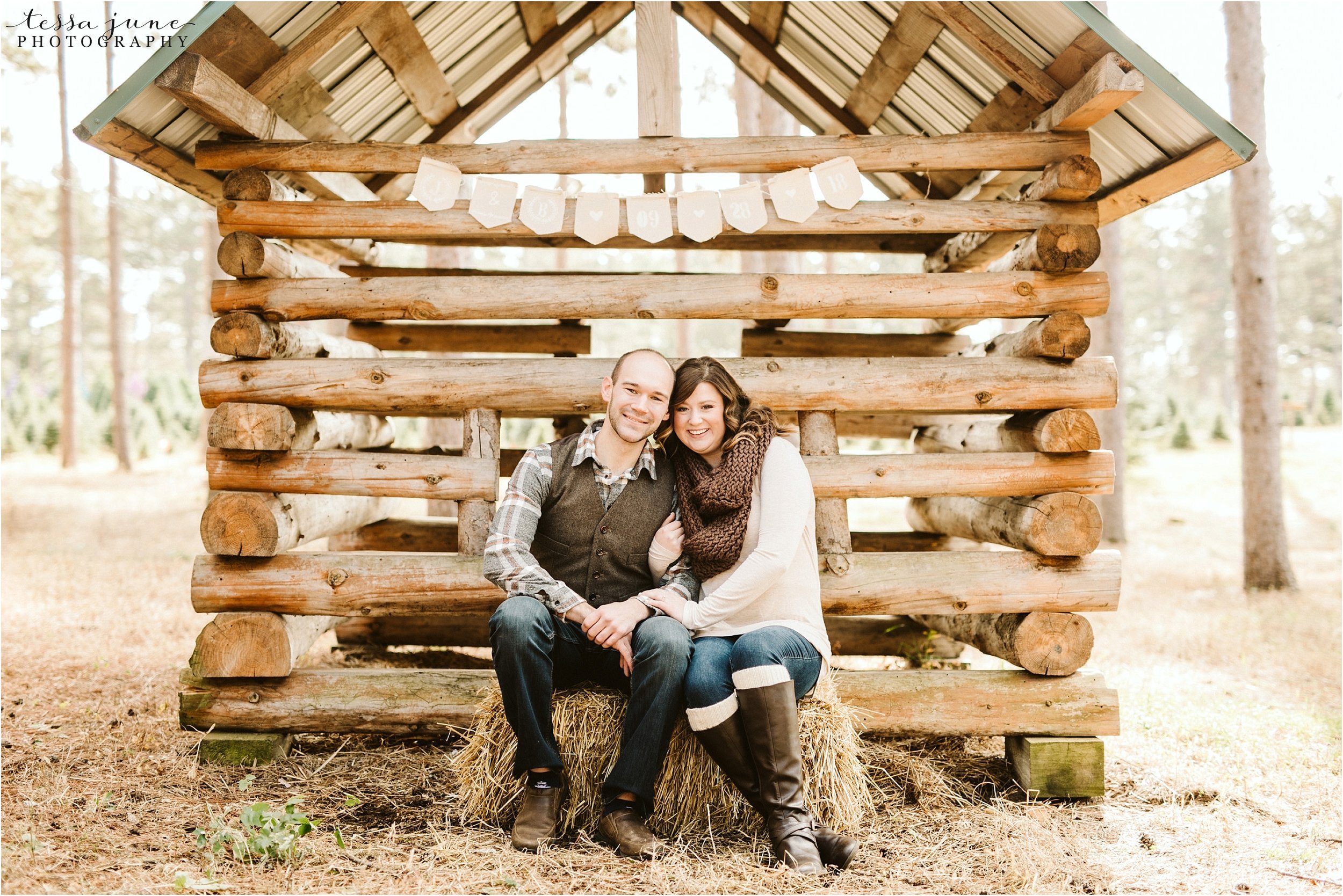 hansen-tree-farm-engagement-session-st-cloud-photographer-12.jpg