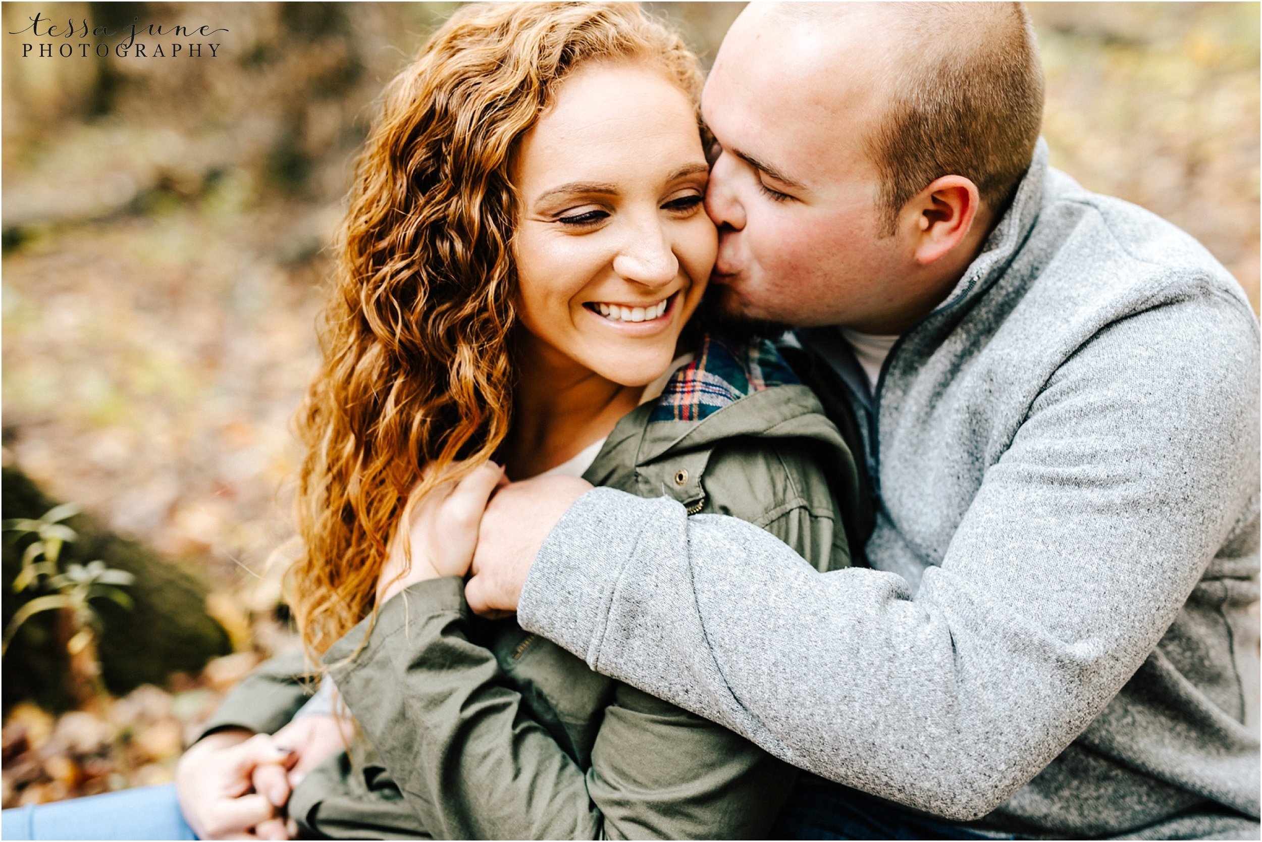 st-cloud-wedding-photographer-lake-maria-engagement-in-the-fall-10.jpg