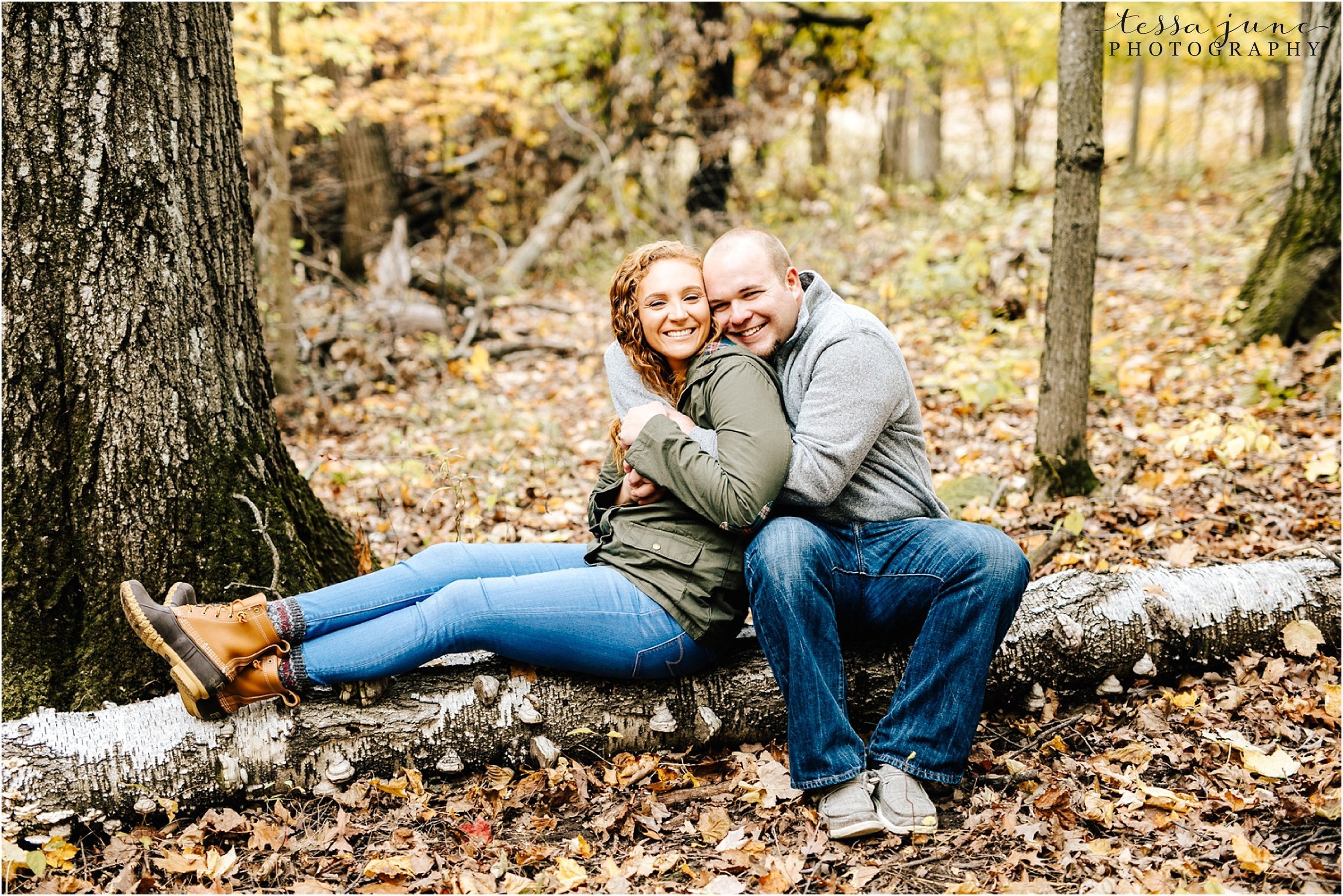 st-cloud-wedding-photographer-lake-maria-engagement-in-the-fall-9.jpg