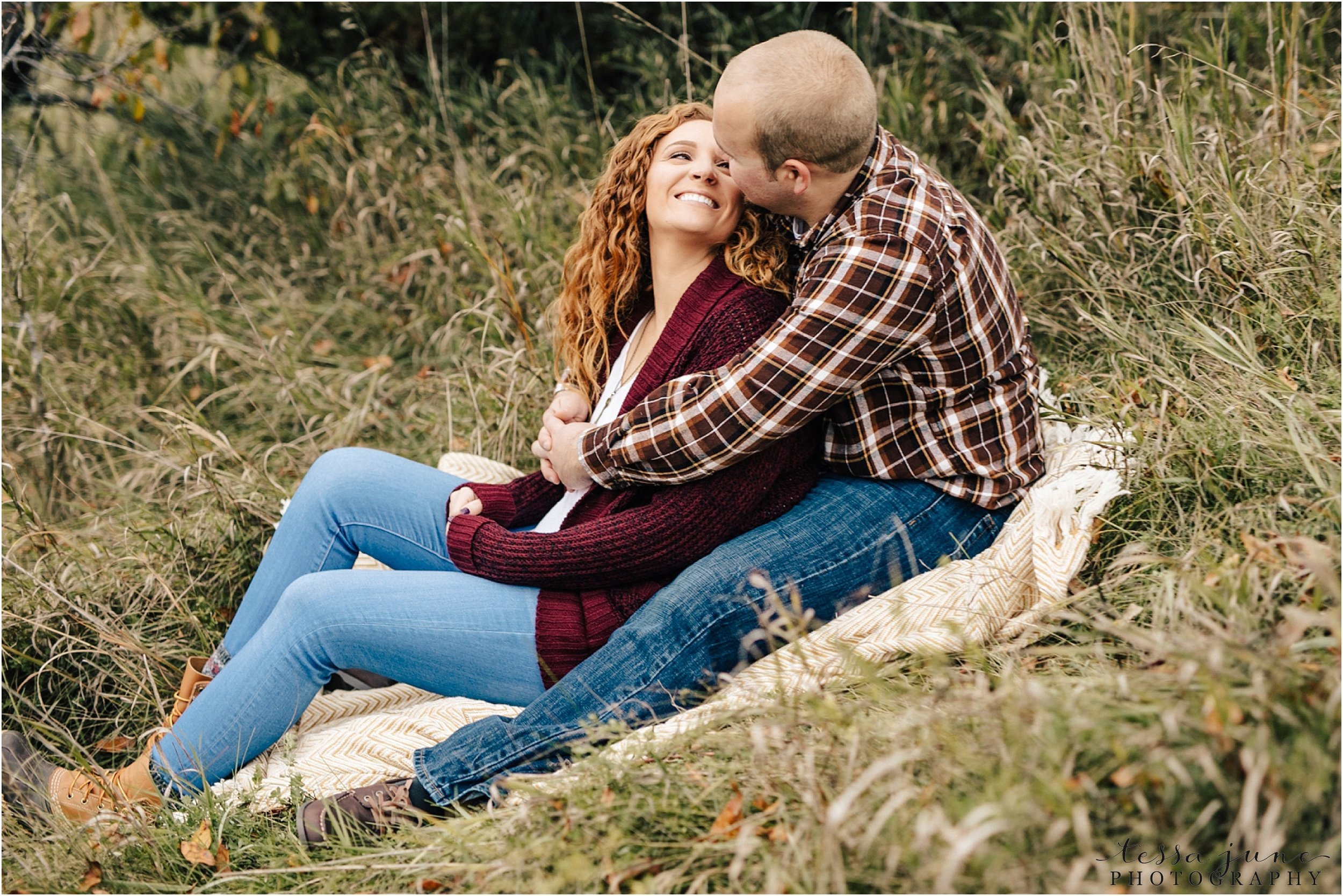 st-cloud-wedding-photographer-lake-maria-engagement-in-the-fall-25.jpg