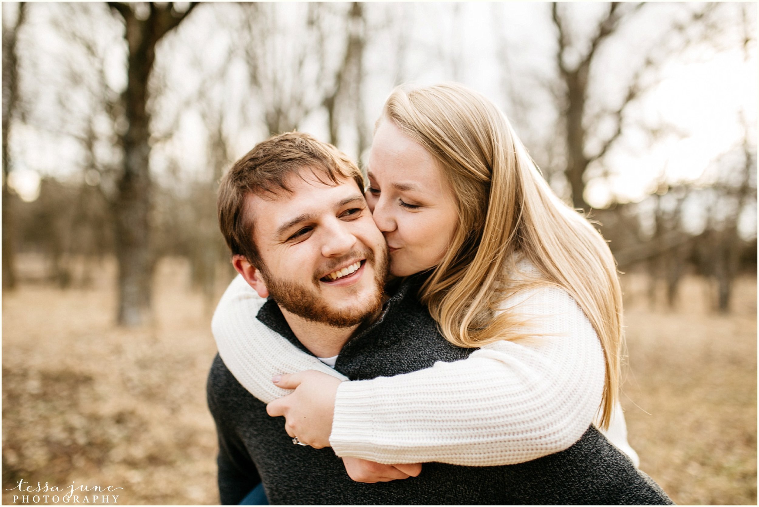 february-woods-engagement-session-st-cloud-montissippi-park-14.jpg