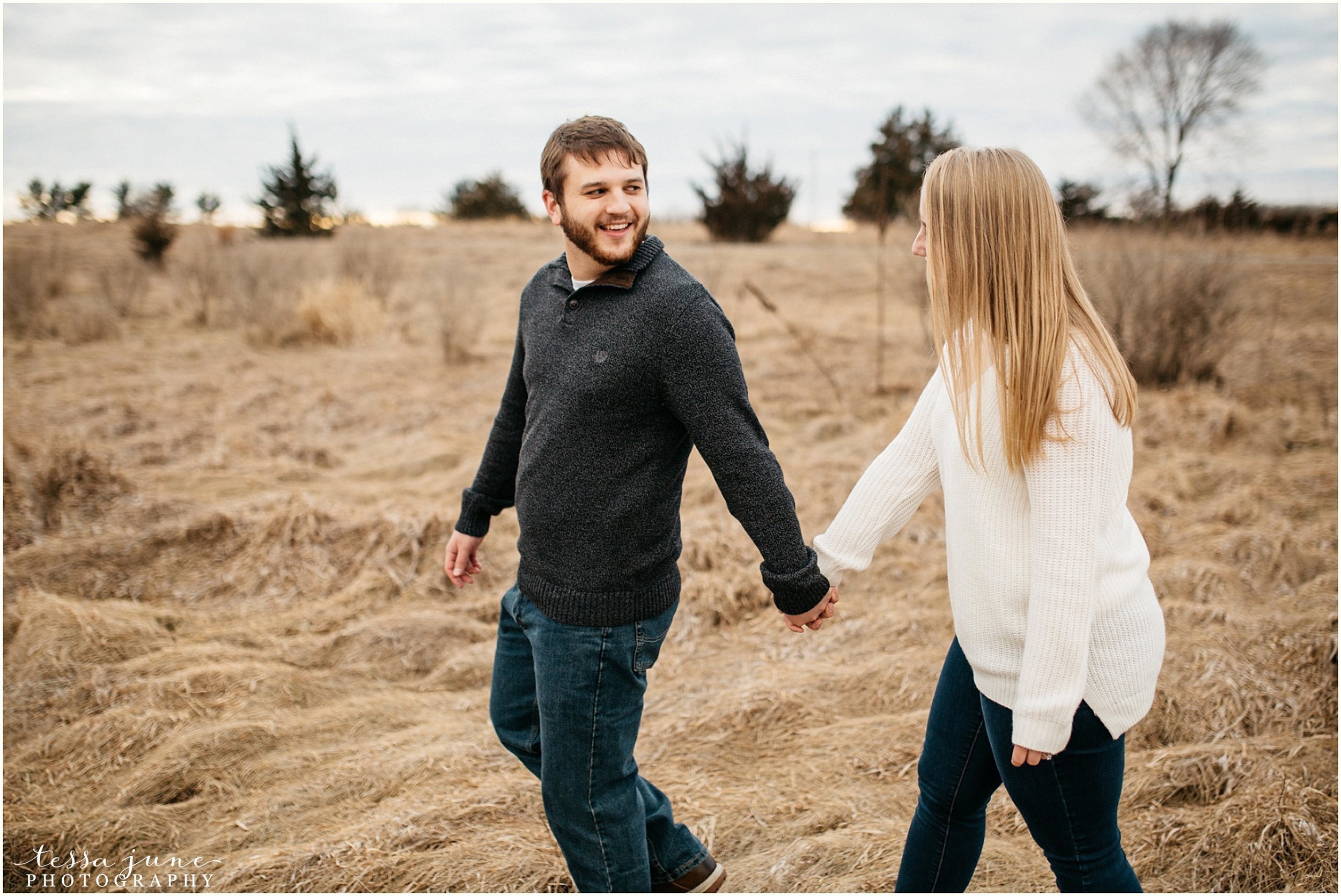 february-woods-engagement-session-st-cloud-montissippi-park-39.jpg