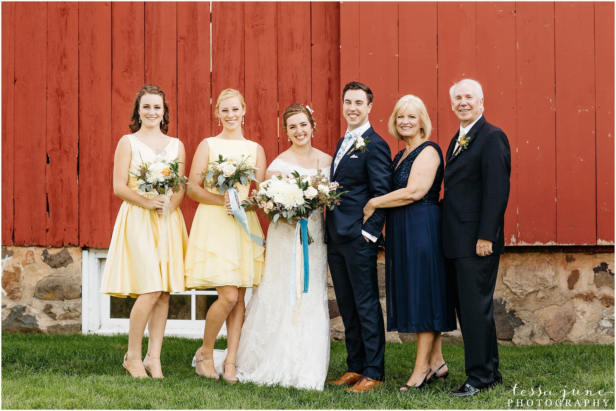 birch-hill-barn-glenwood-city-wisconsin-st-cloud-wedding-photographer-4274.jpg