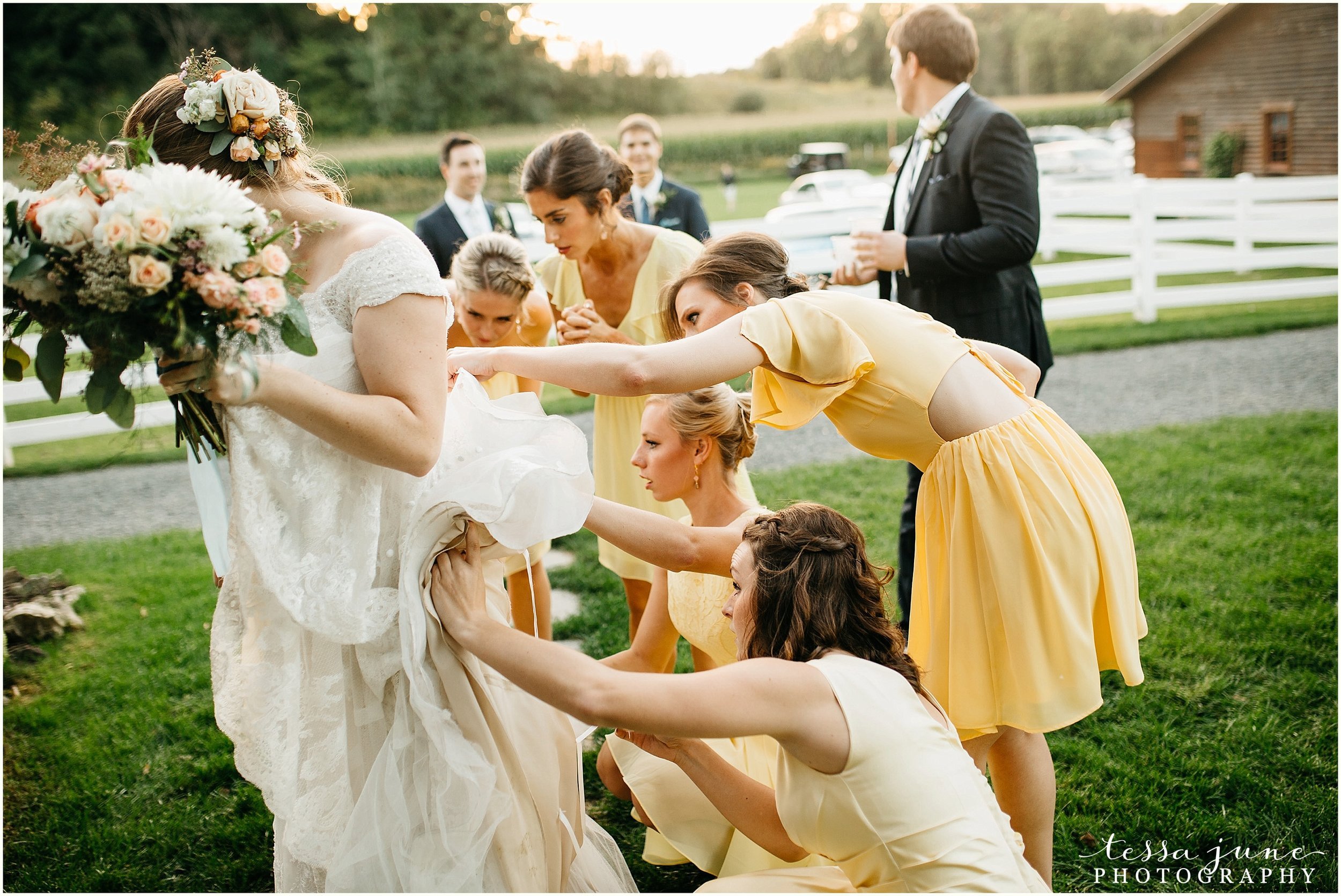 birch-hill-barn-glenwood-city-wisconsin-st-cloud-wedding-photographer-5103.jpg