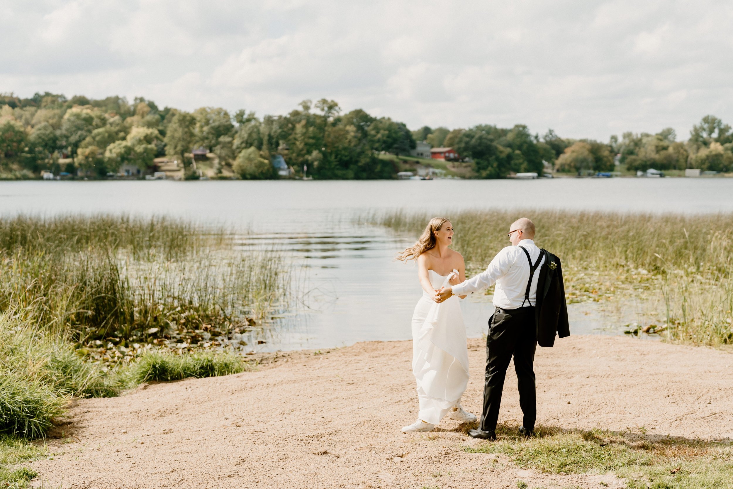 30_Minnesota cabin wedding in Grey Eagle, Minnesota..jpg