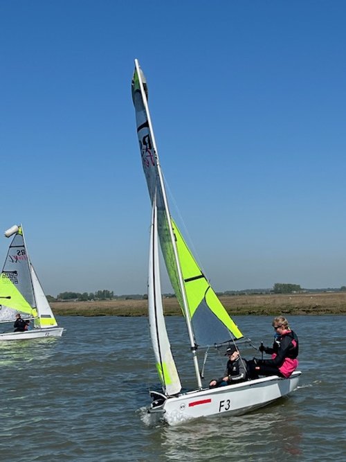 Youth sailing course-RYA Stage 4