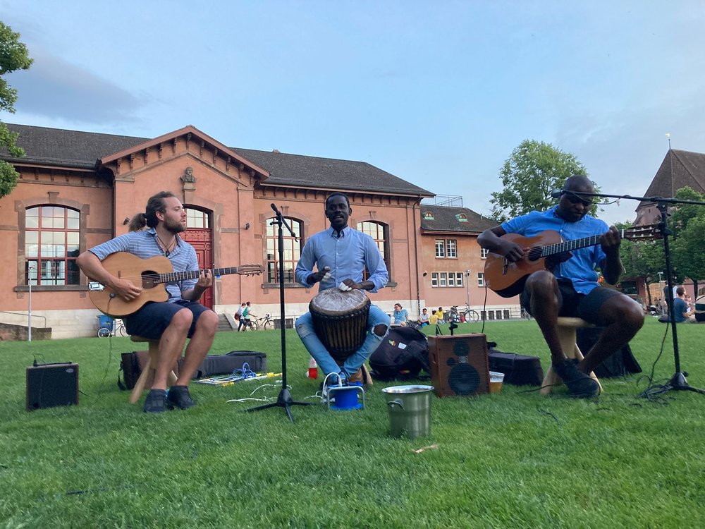 Playing with Xipenda, Basel