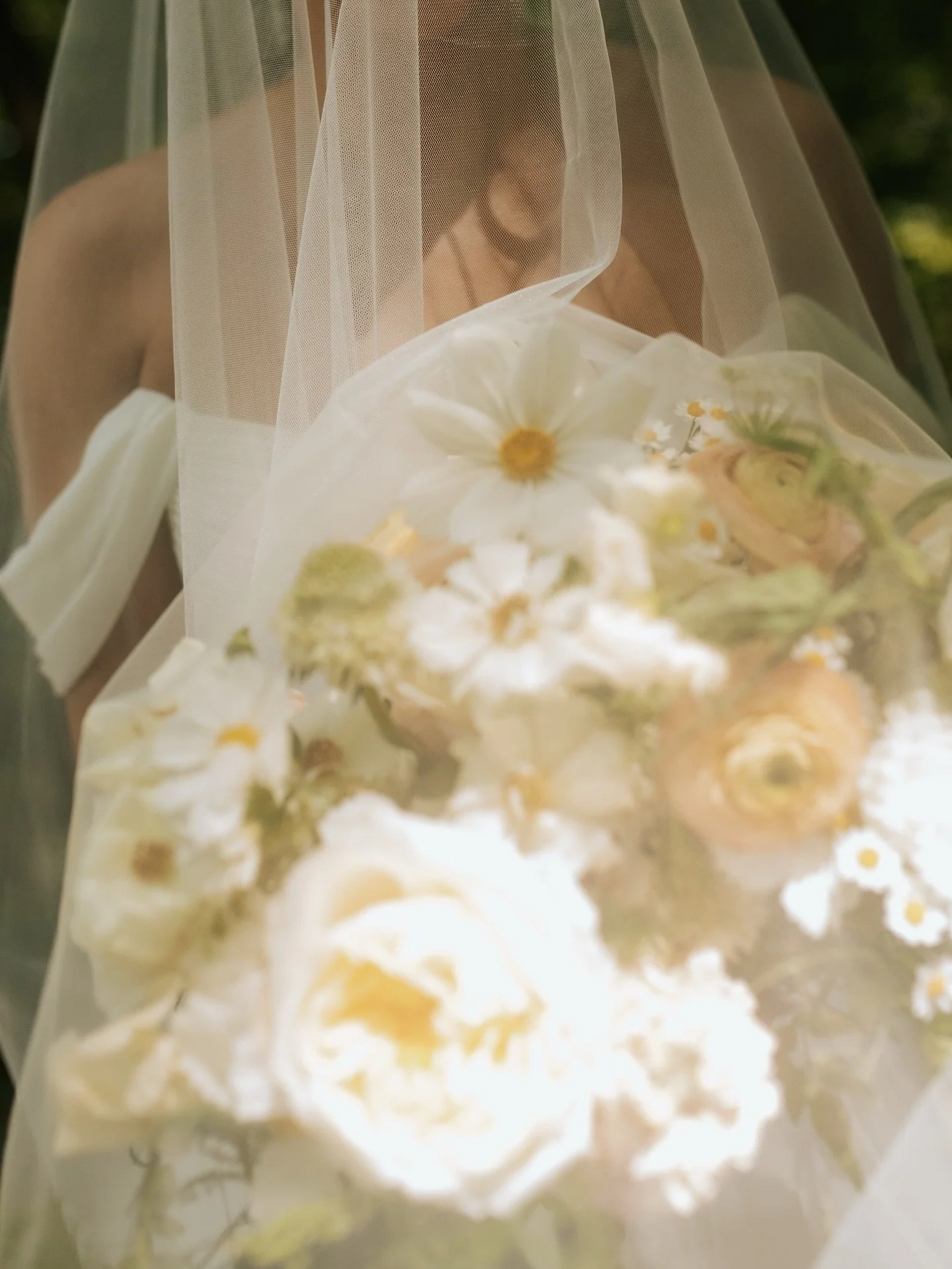 I’ve been dyin to get you dizzy β¨
.
.
.
.
.
Wedding florist, ct wedding florist, floral design
.
.
.
.
.
#floraldesign #weddingflorist #ido #bridalblooms #brideandgroom #newleafflorals