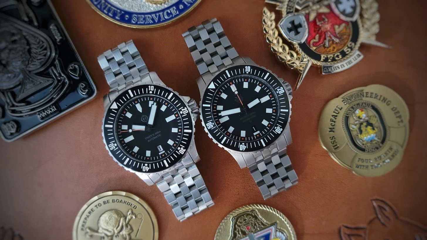 Stainless (L) - Titanium (R)