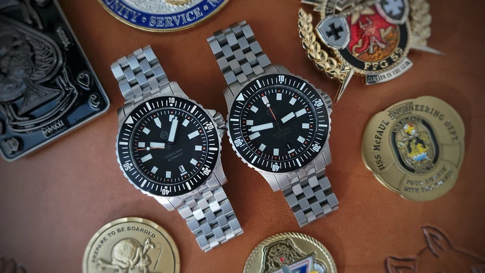 Stainless (L) - Titanium (R)