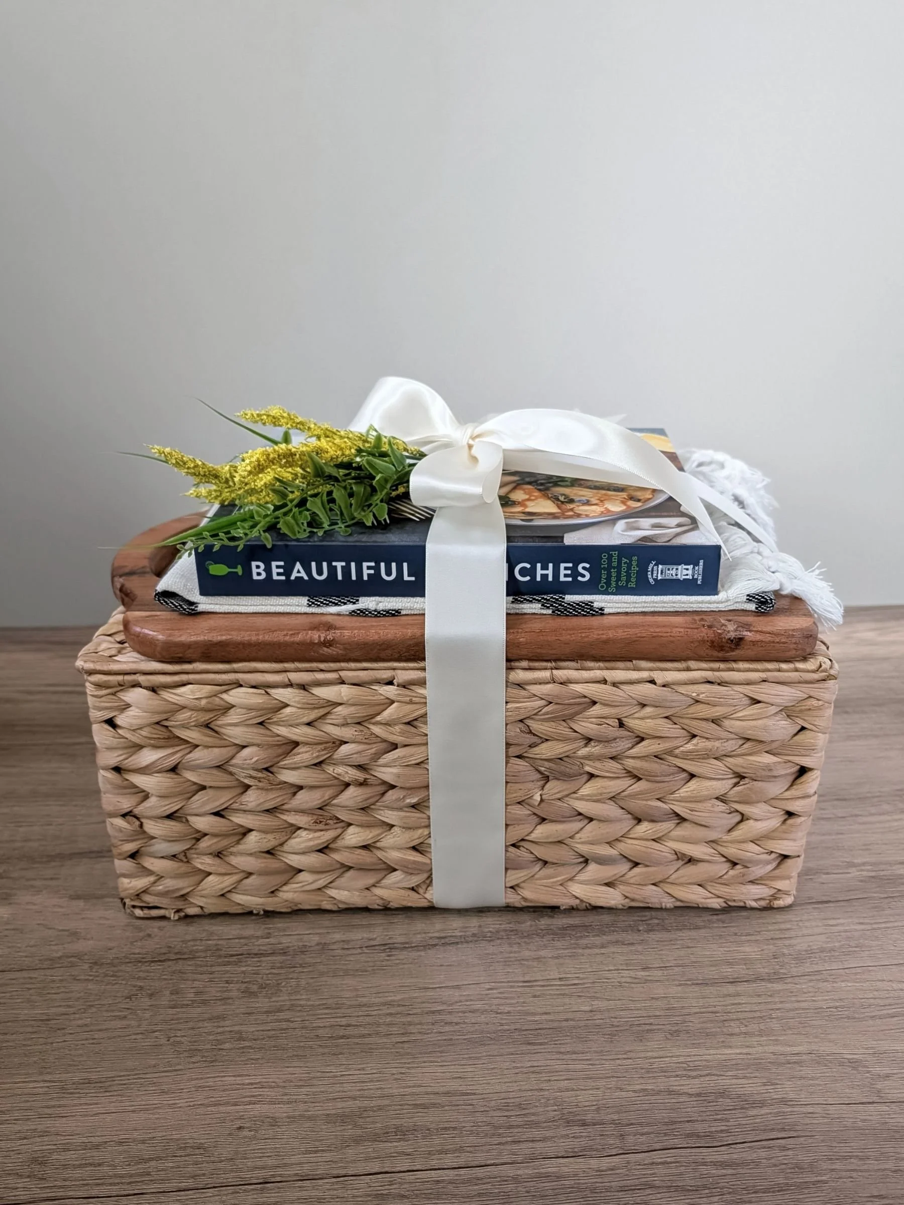 beautiful-boards-housewarming-basket-packaging.jpg