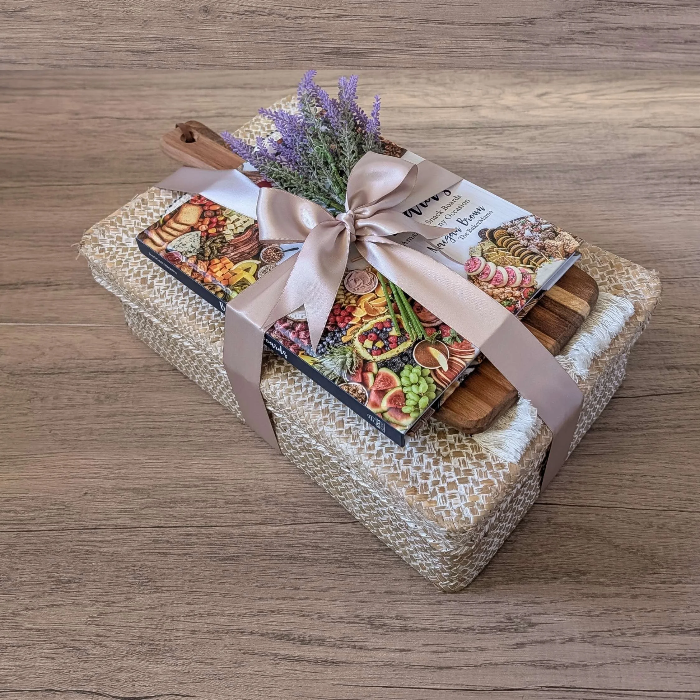 beautiful-boards-seagrass-gift-basket.jpg