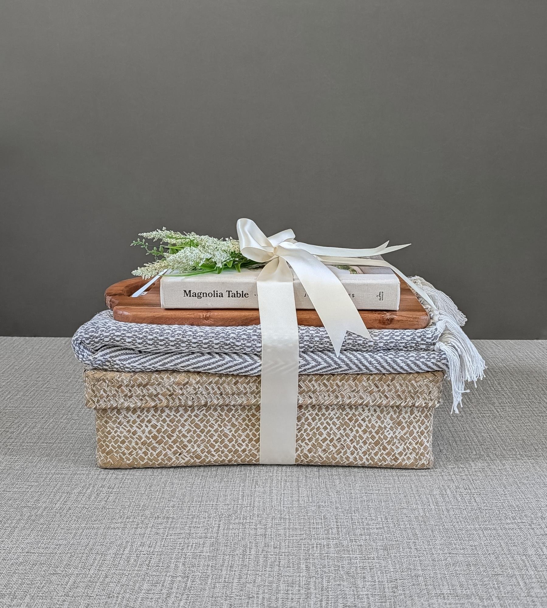 luxury-cozy-housewarming-gift-basket-packaging.jpg