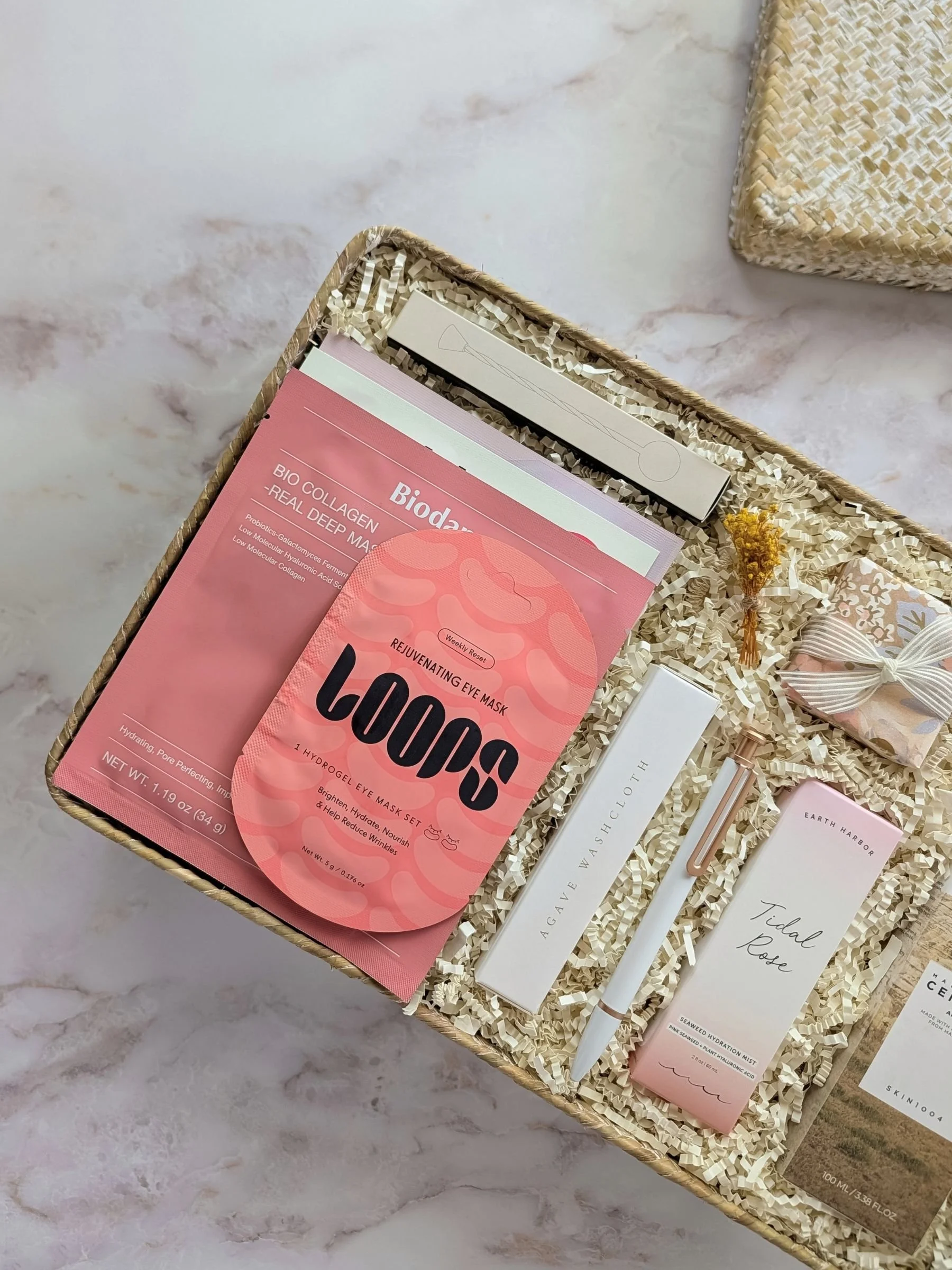 Curated pamper gift set featuring face and eye masks, skincare, and wellness treats for a relaxing at‑home spa moment.