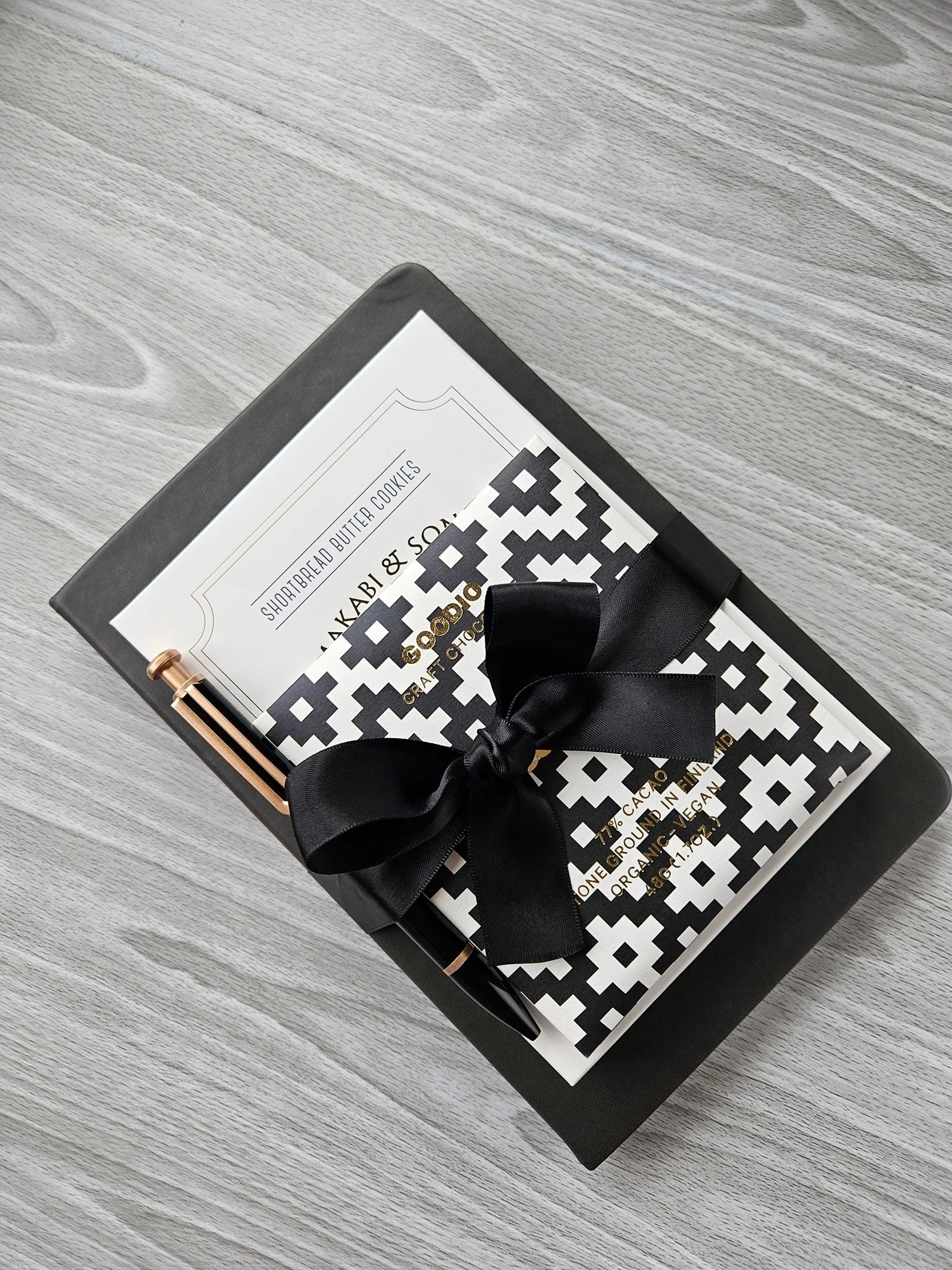 luxury gift bundles for clients and employees