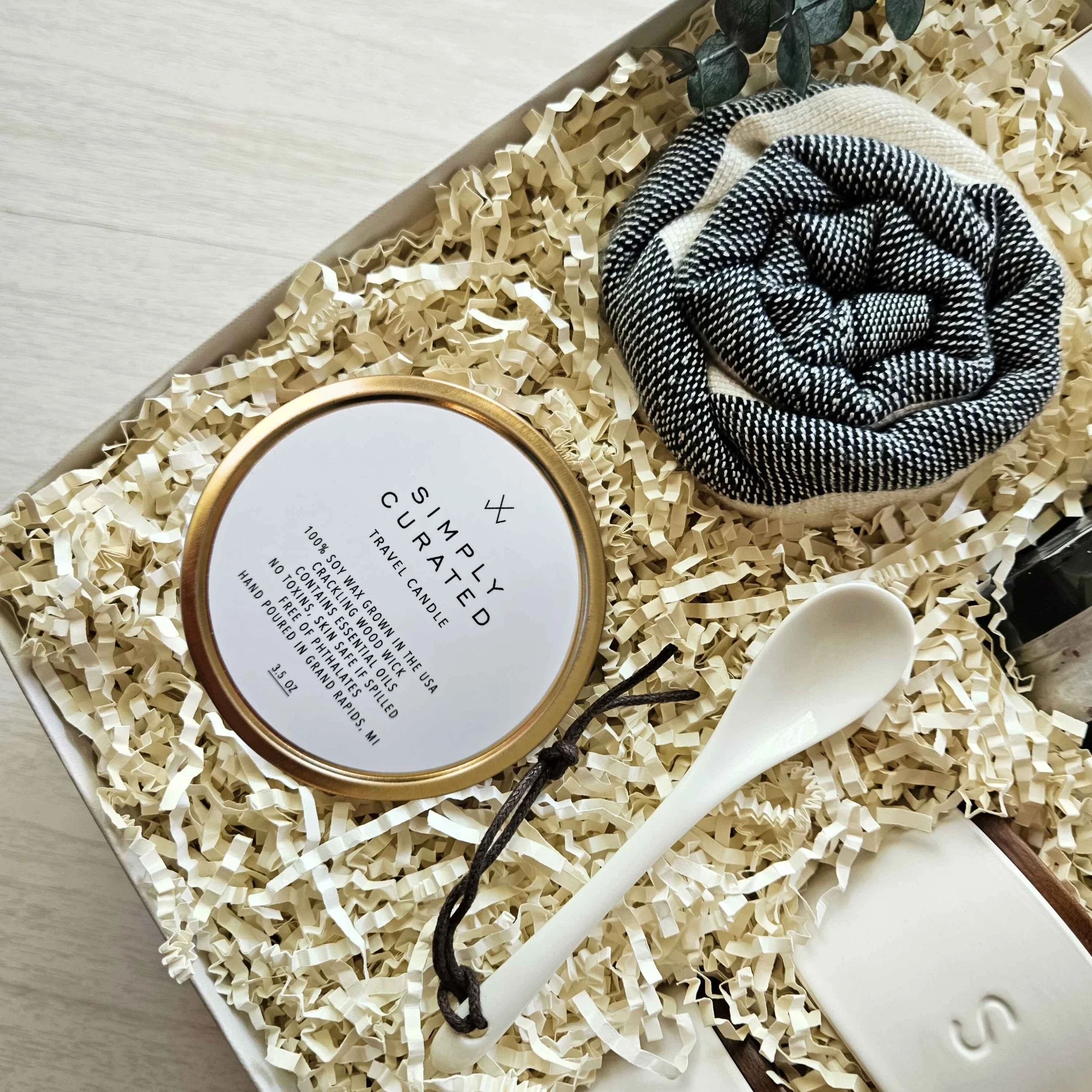 Luxury gift box with grapefruit candle, Turkish towel, and spice spoon. Curated for hosts, cooks, or holiday and wedding gifting.