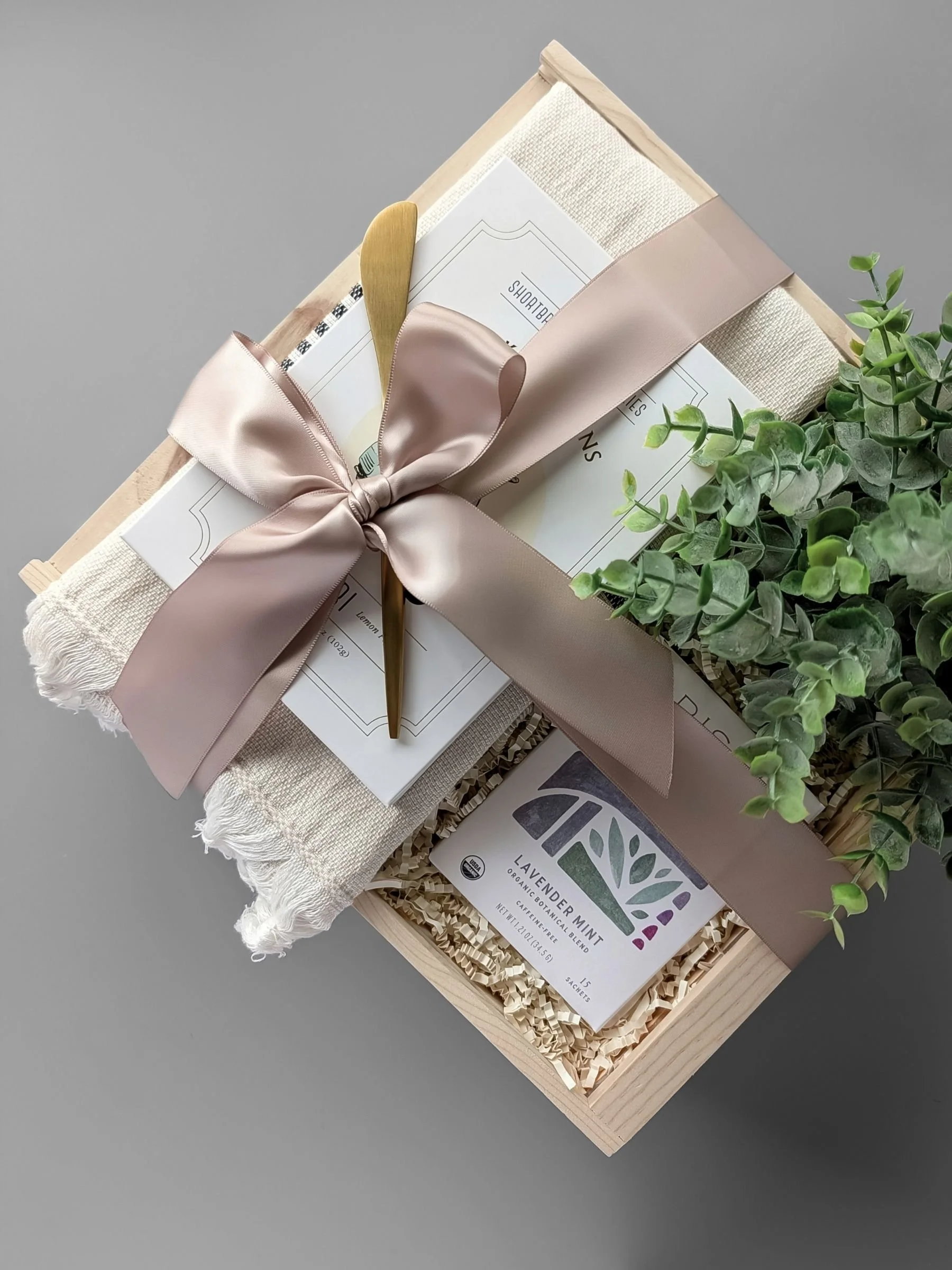 luxe-gourmet-tea-lovers-gift-box.jpg