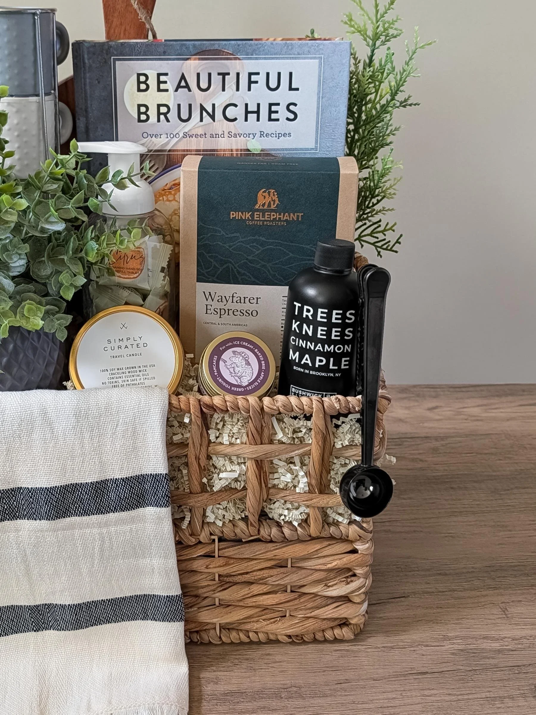 gourmet-client-closing-gift-basket.jpg