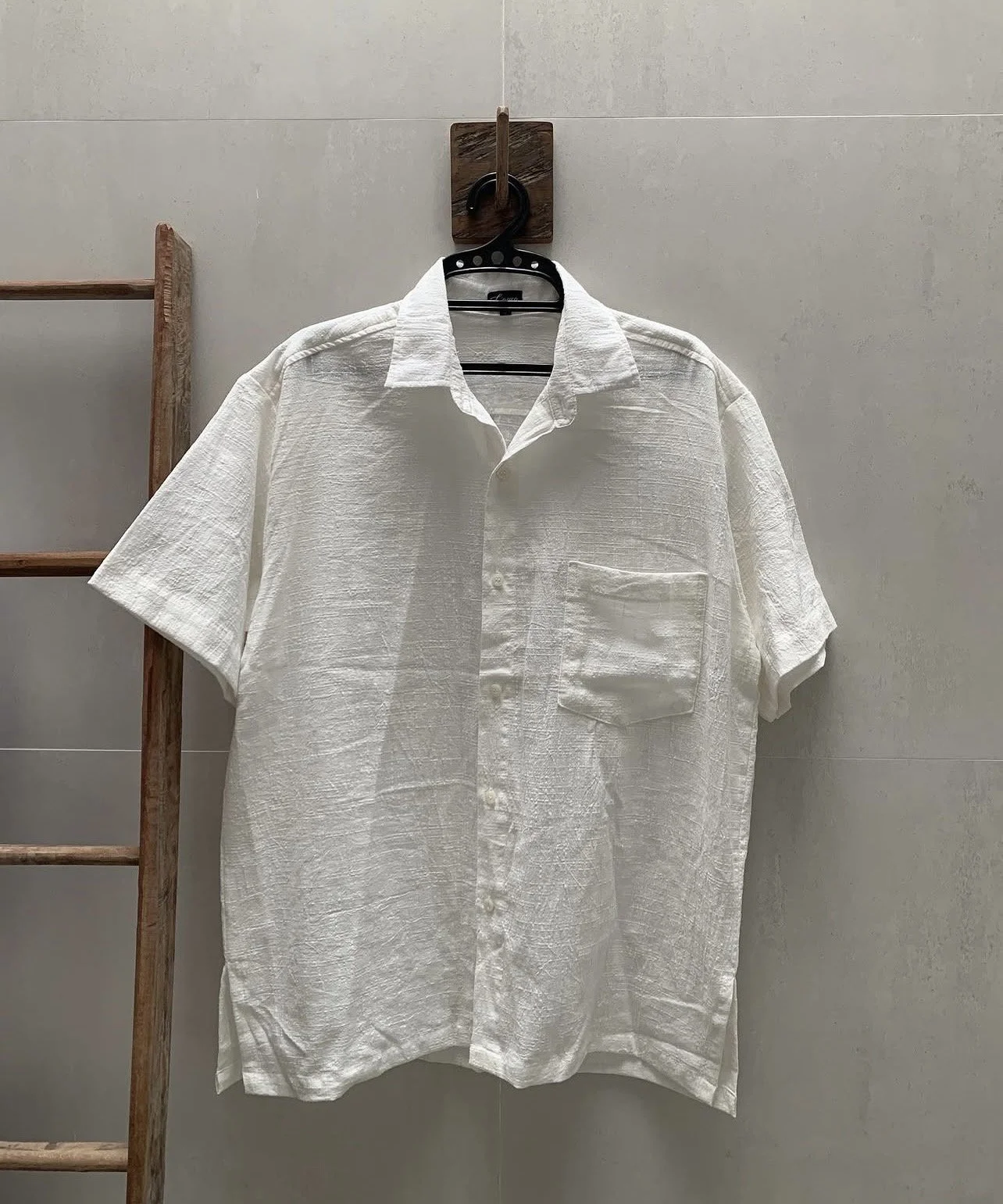 rileyshirtwhite.jpg