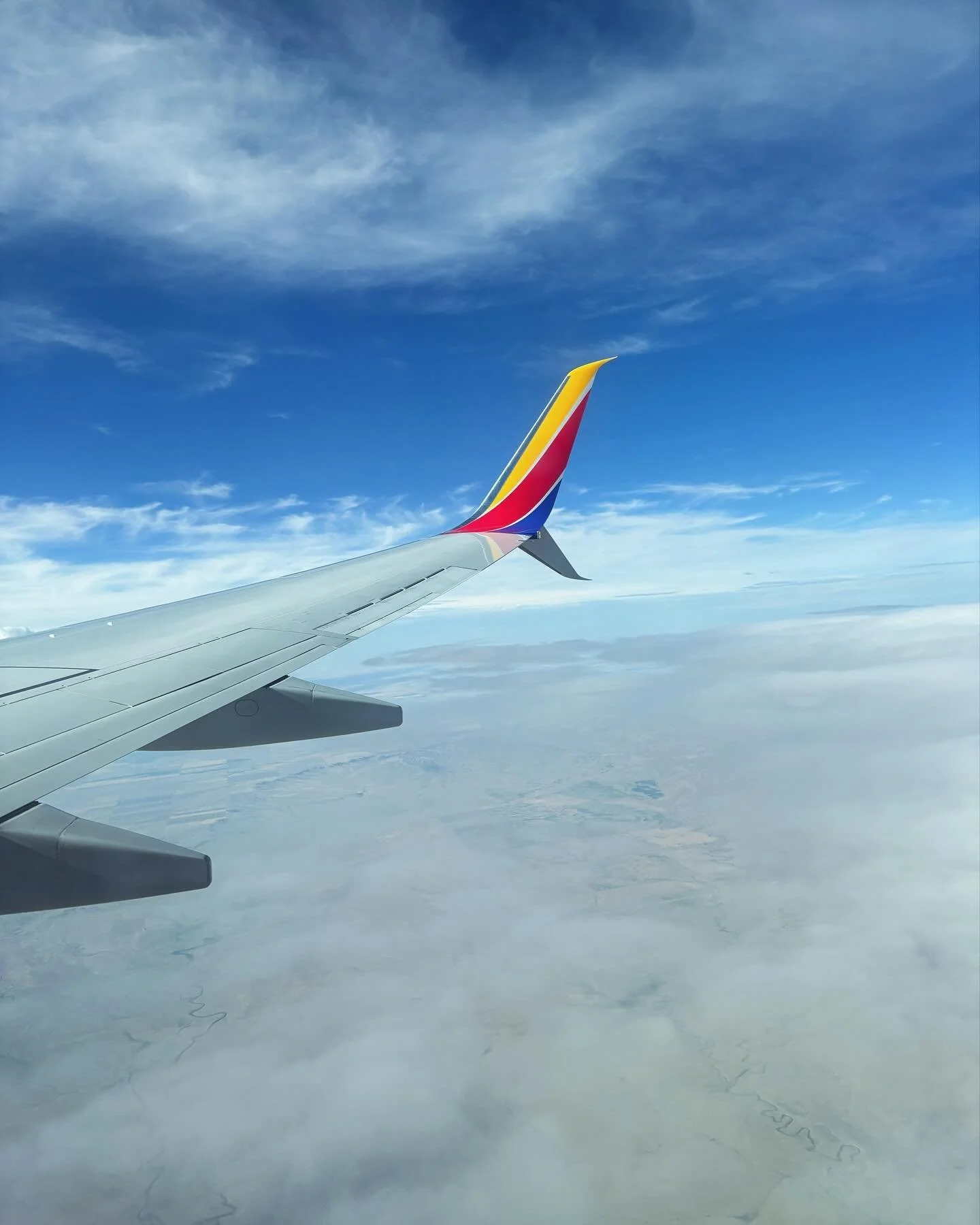 Forgot to sync my novel writing software for my flight. But with a view like this and listening to my writing playlist, it&rsquo;s easy to get lost in my thoughts and think about what&rsquo;s going to happen next in my story.

✈️🌥️

#authorkcachera 