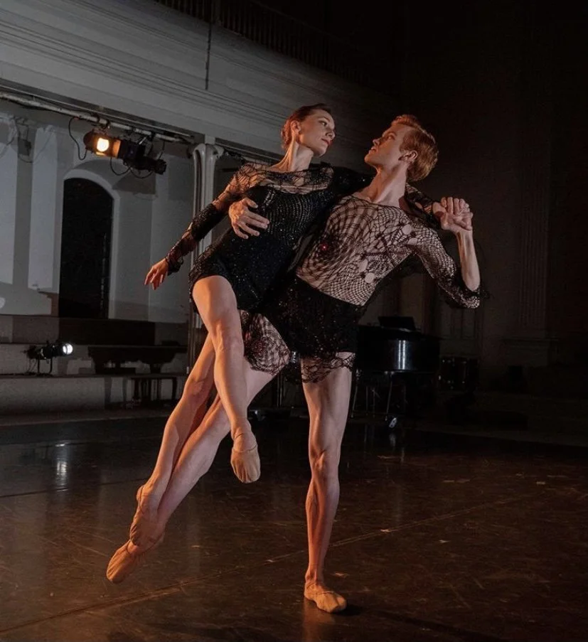 Small Sonata by Richard Alston. Photo by Richard Termine. with Amanda Treiber.