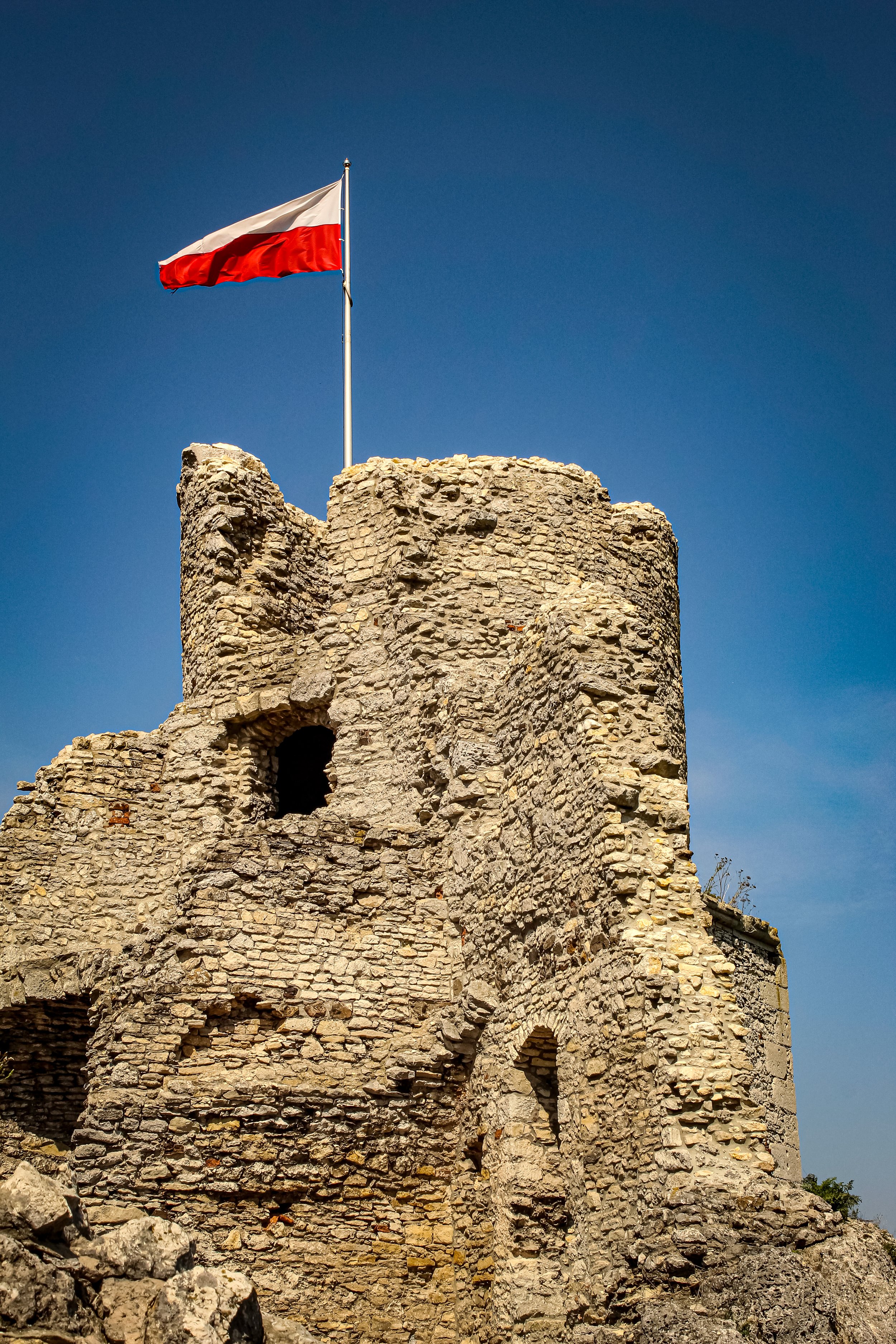 Bobolice, Ogroezieniec