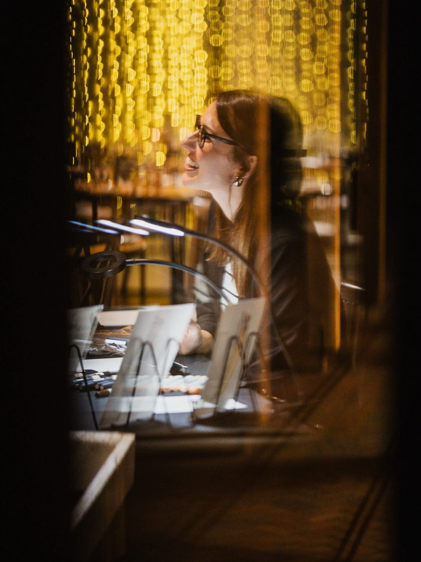 On Thursday I had the pleasure of illustrating @syrencot Chefs table event. How beautiful are these photos?! @jtpproductions1 has captured so many moments, the happiness when chatting to you all 🥰 

#liveillustration #liveart #fashionillustration #w