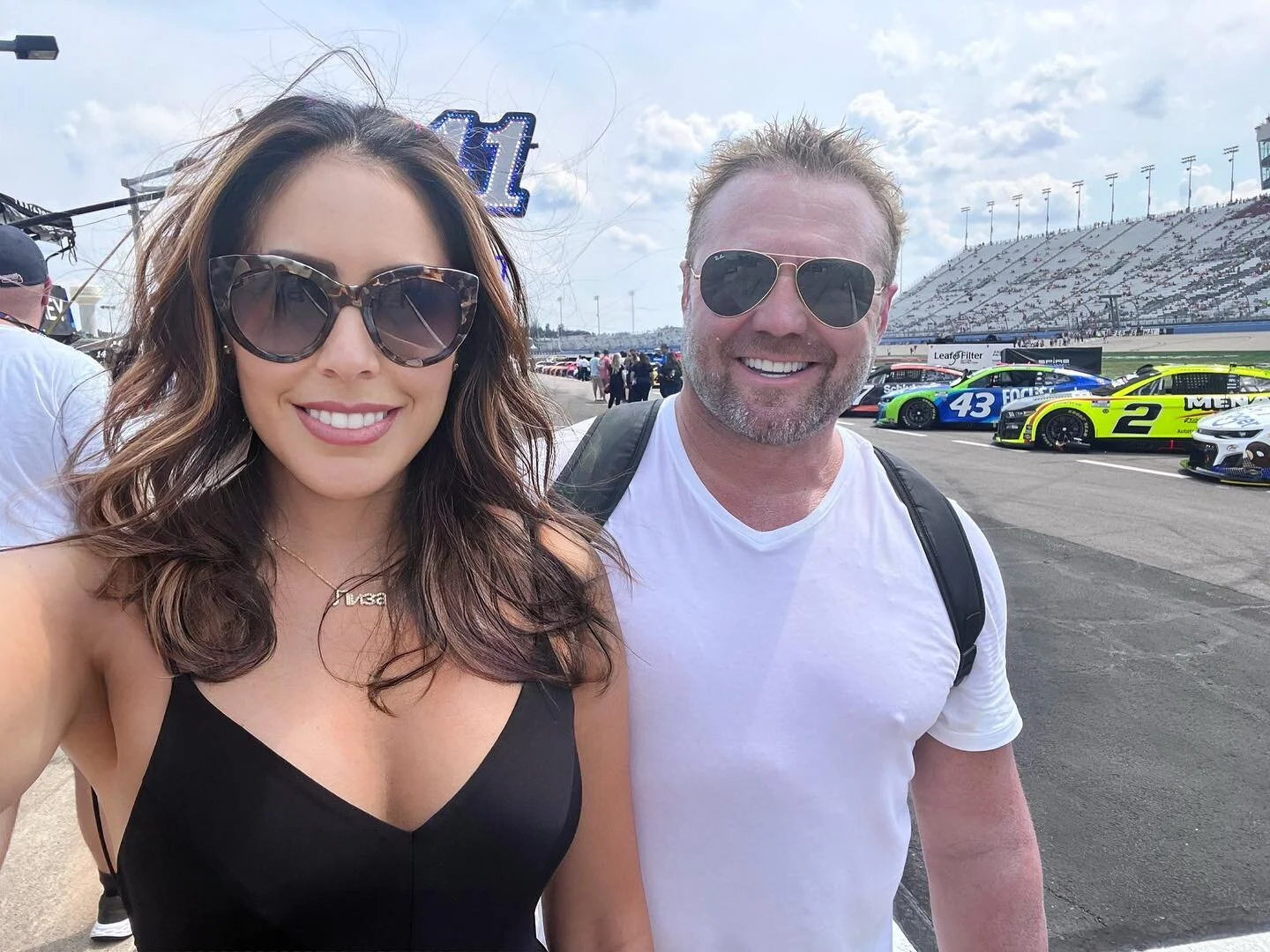 #Nascar at #NashCar&hellip; grid walking our way into the race #fullaccess