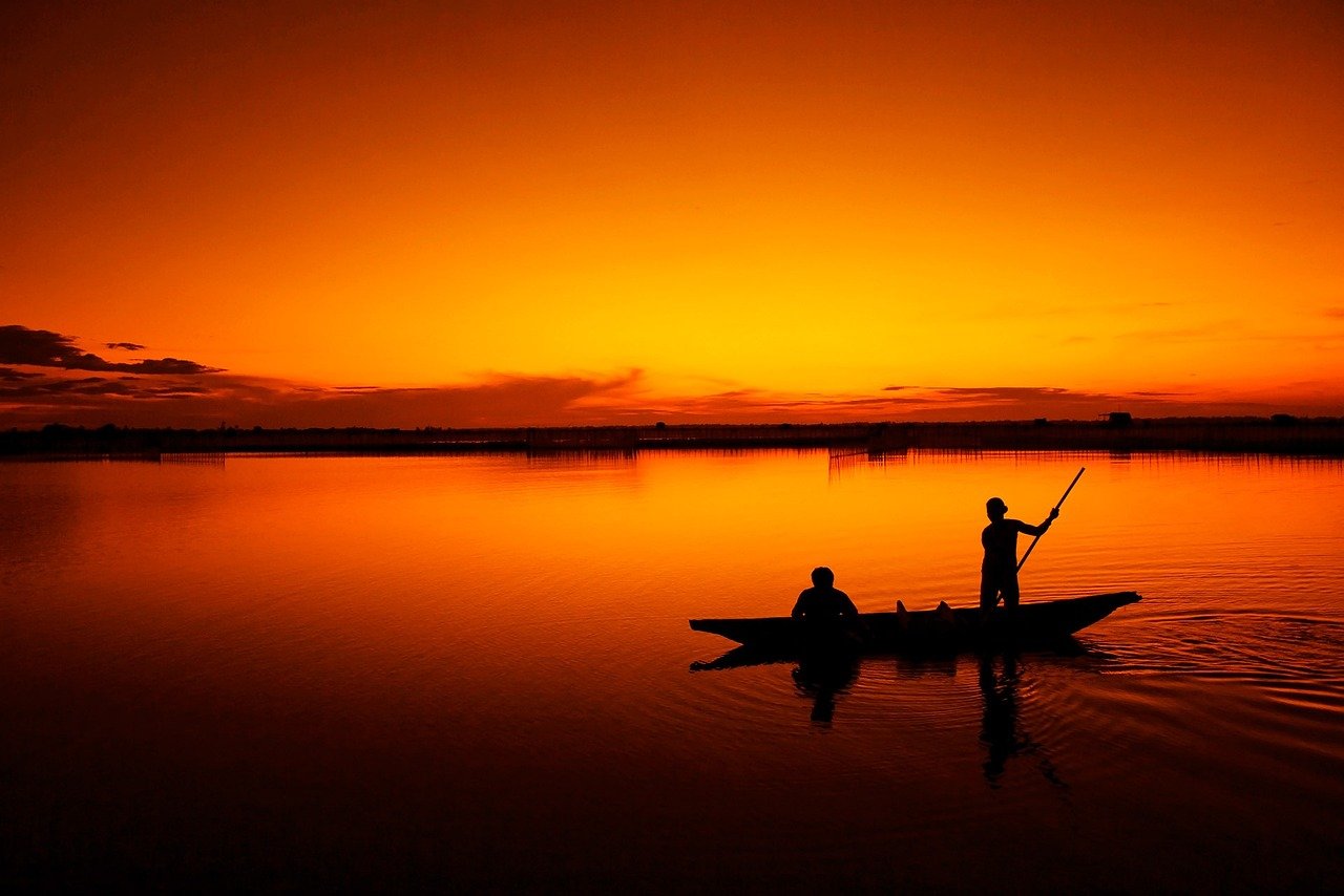 boat  dusk  silhouette.jpg