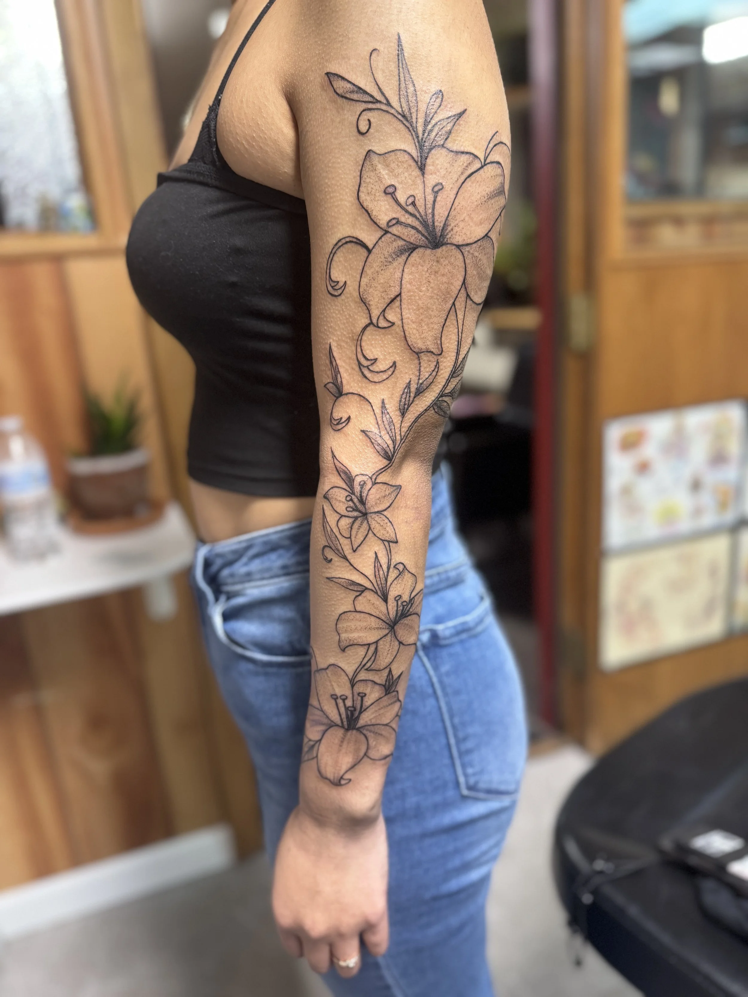 Big lilies BG 2.jpeg