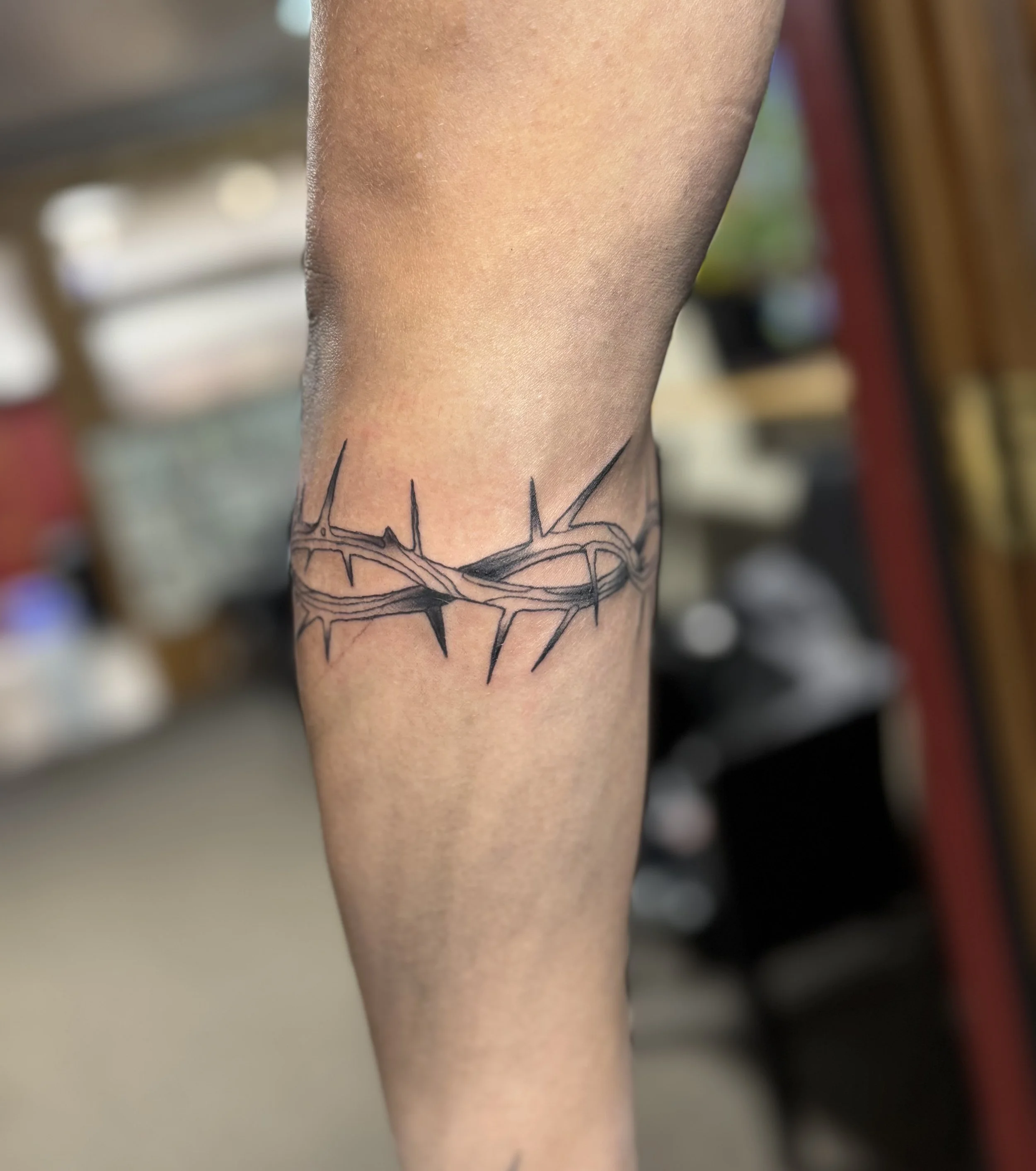 BG thorns armwrap 3.jpeg