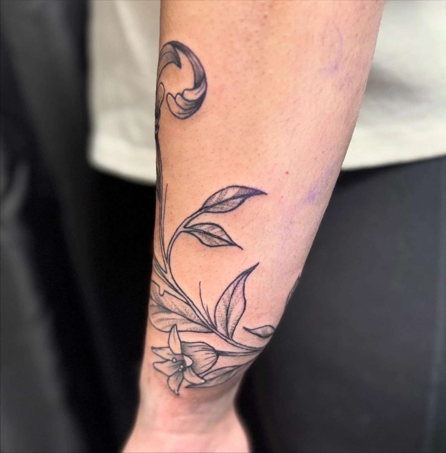 BG bluebells arm wrap 4.JPG