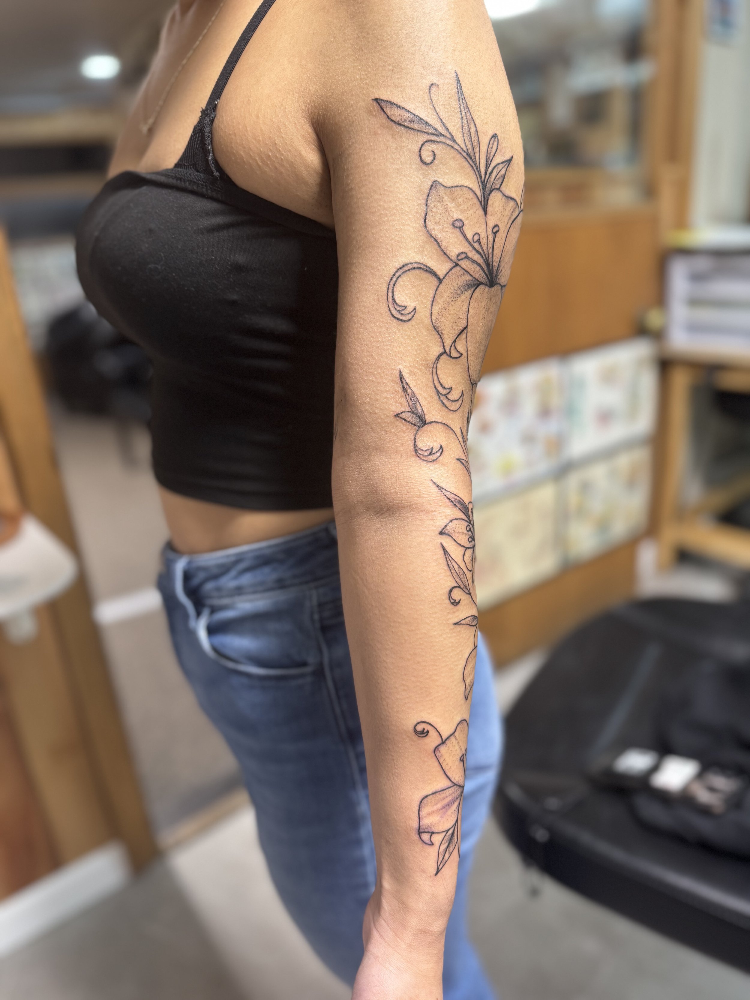 Big lilies BG 3.jpeg