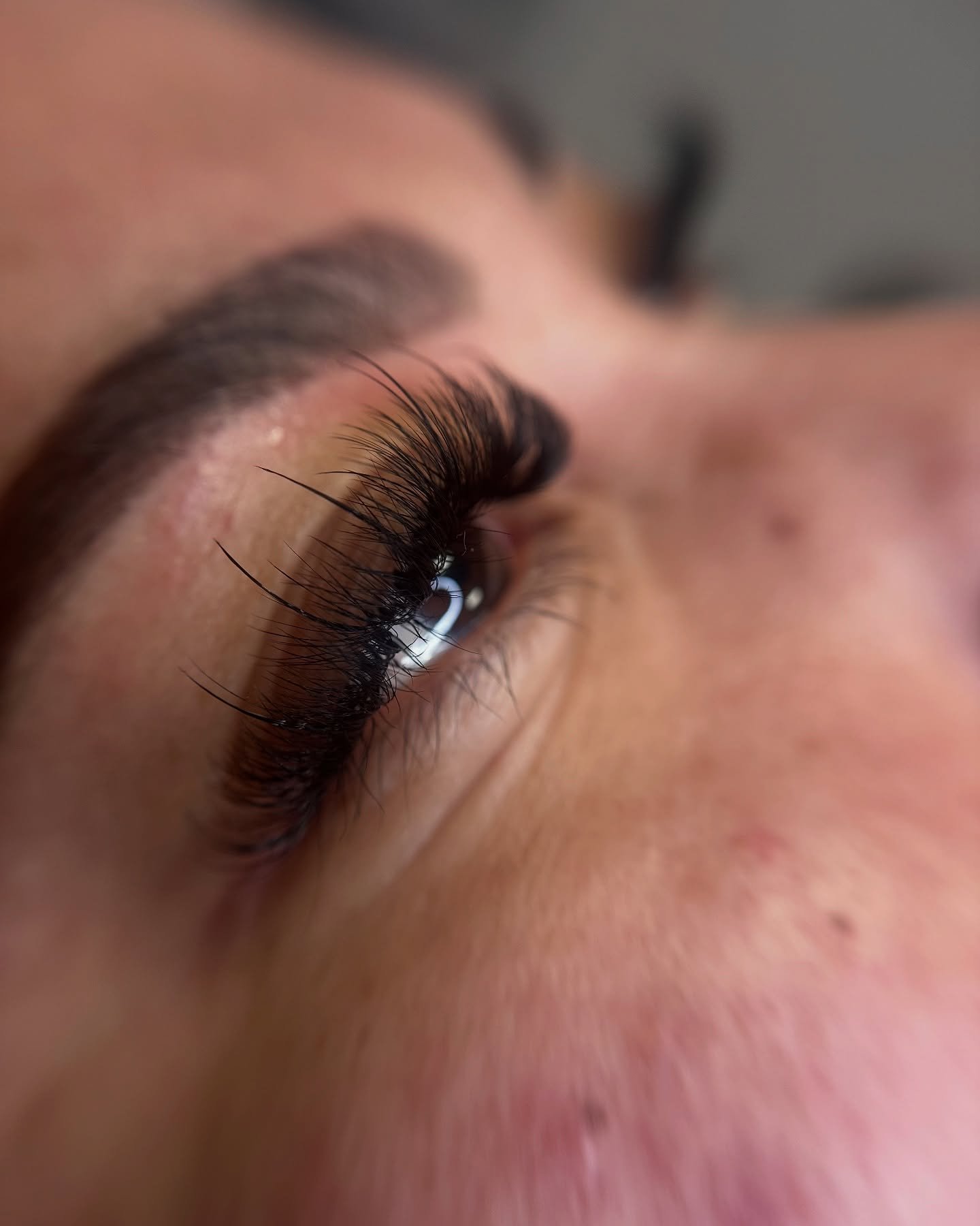 Custom lash set? Say less 😍

My client came in with a vision, and we made it happen! I love when y&rsquo;all come with inspo pics or specific requests&mdash;whether it&rsquo;s a certain shape, length, or style, I&rsquo;ll always do my best to bring 