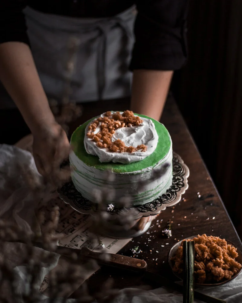 Kueh dadar mille crepe cake (vegan!)