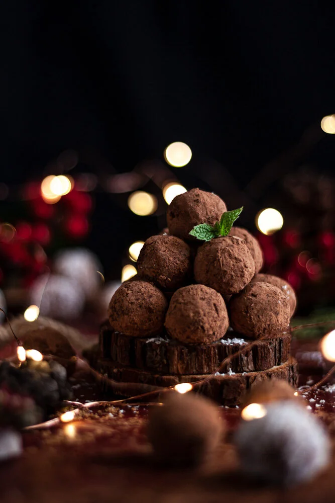 Eggnog and speculoos ganache truffles