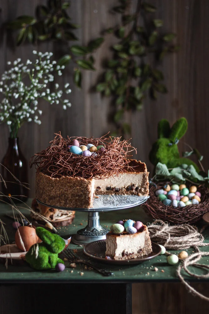 Easter hot cross bun cheesecake
