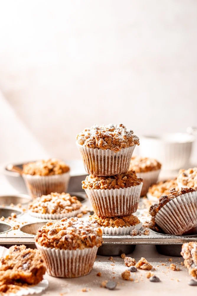 Banana peanut butter streusel crunch muffins