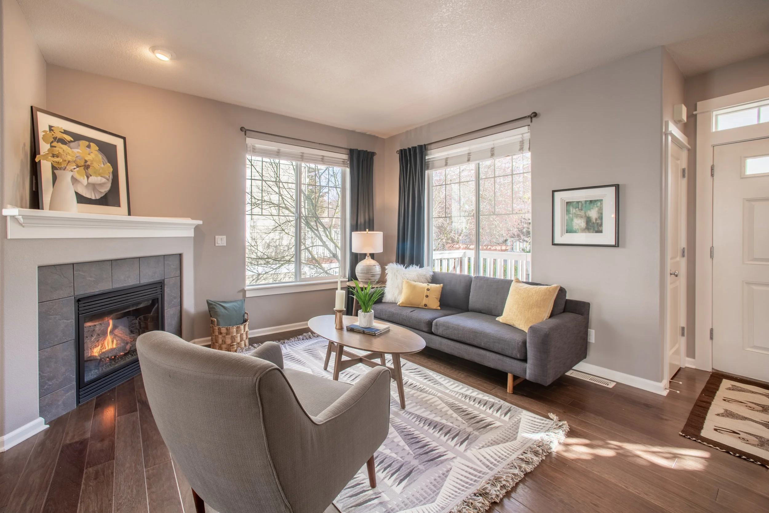 LivingRoom-4.JPG