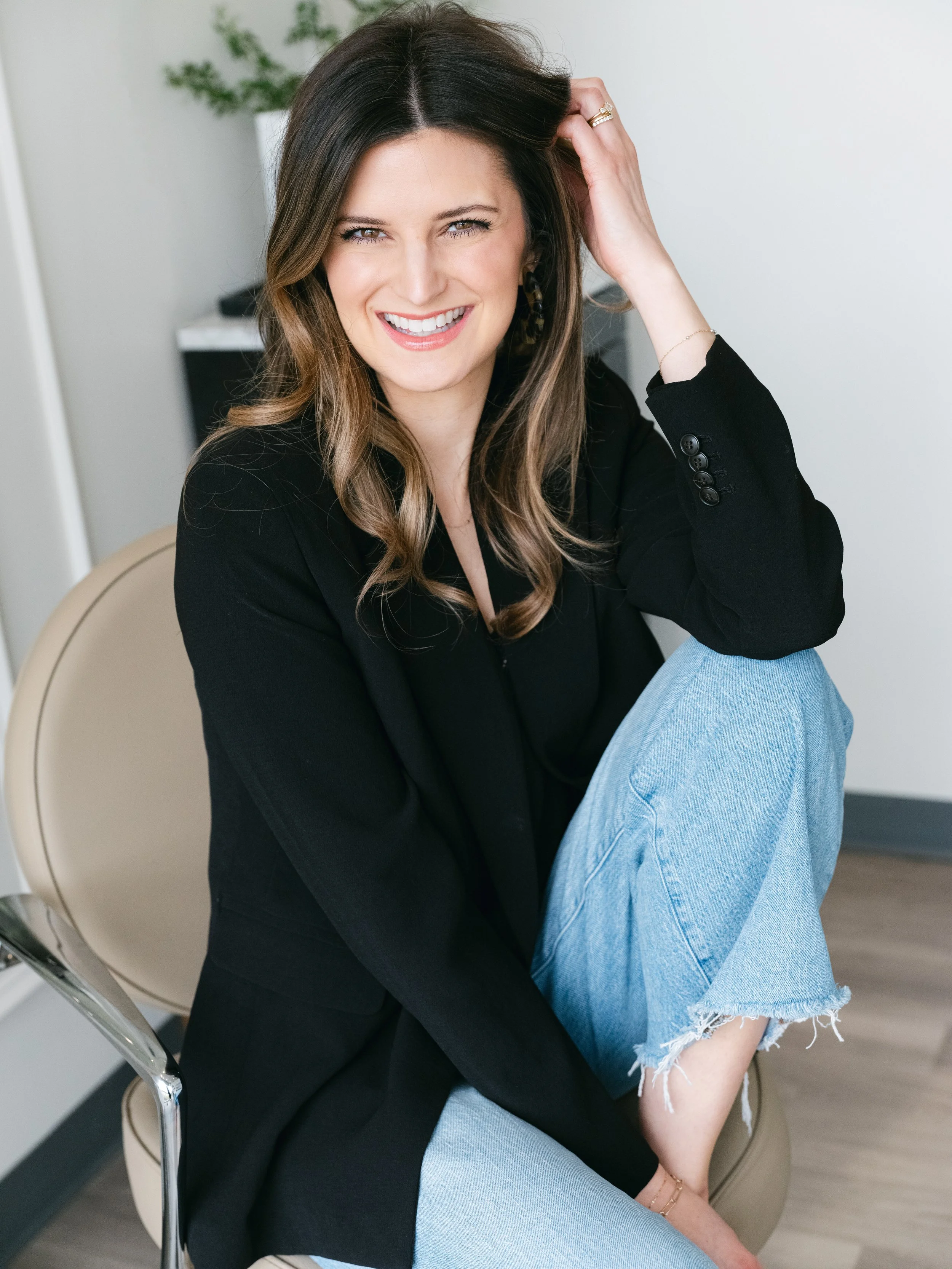 Do Salon Newsletters Actually Build Real Demand in Salons?)