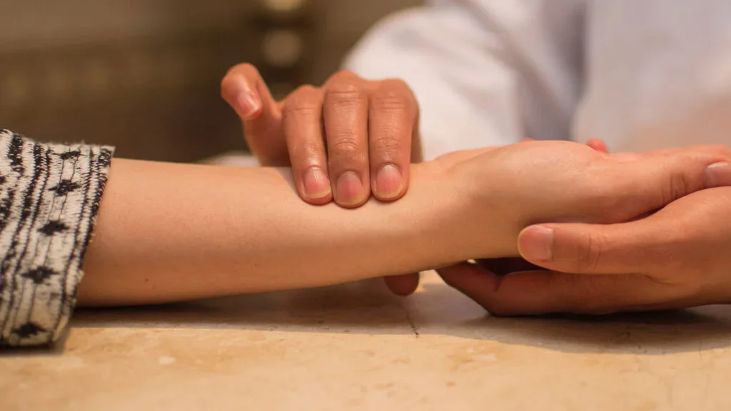 Importance of Ayurvedic Pulse Reading (Nadi Pariksha)