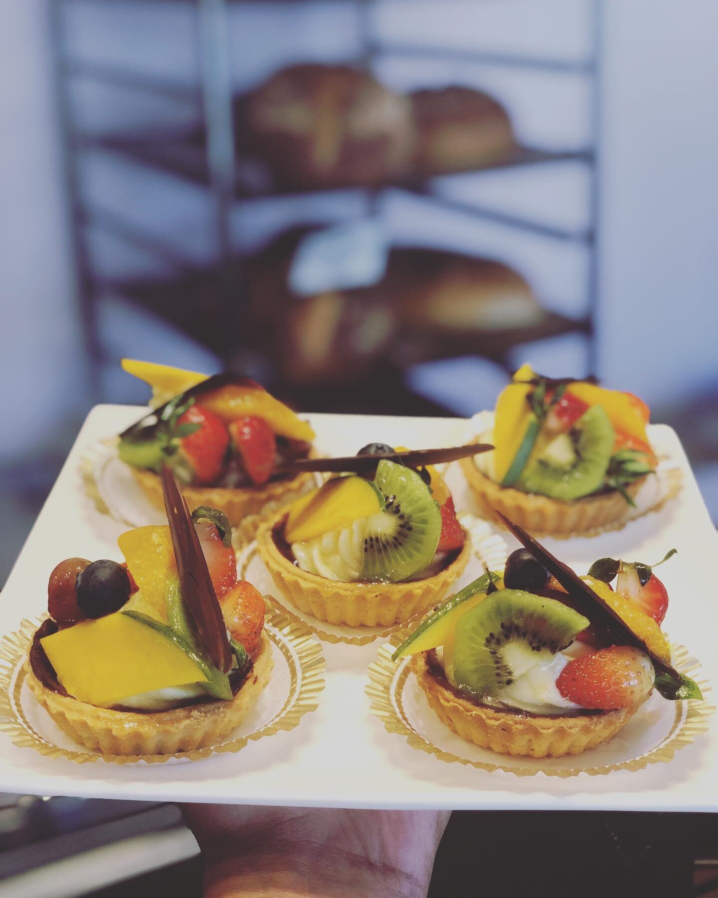 Bakelse med frukt &auml;r underskattat m&aring;ste jag s&auml;ga😍 Mmmmm