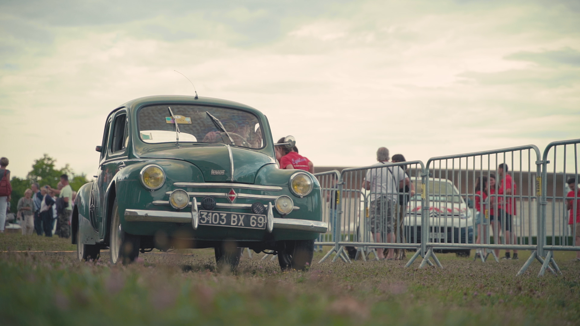Photo d'une voiture d'époque