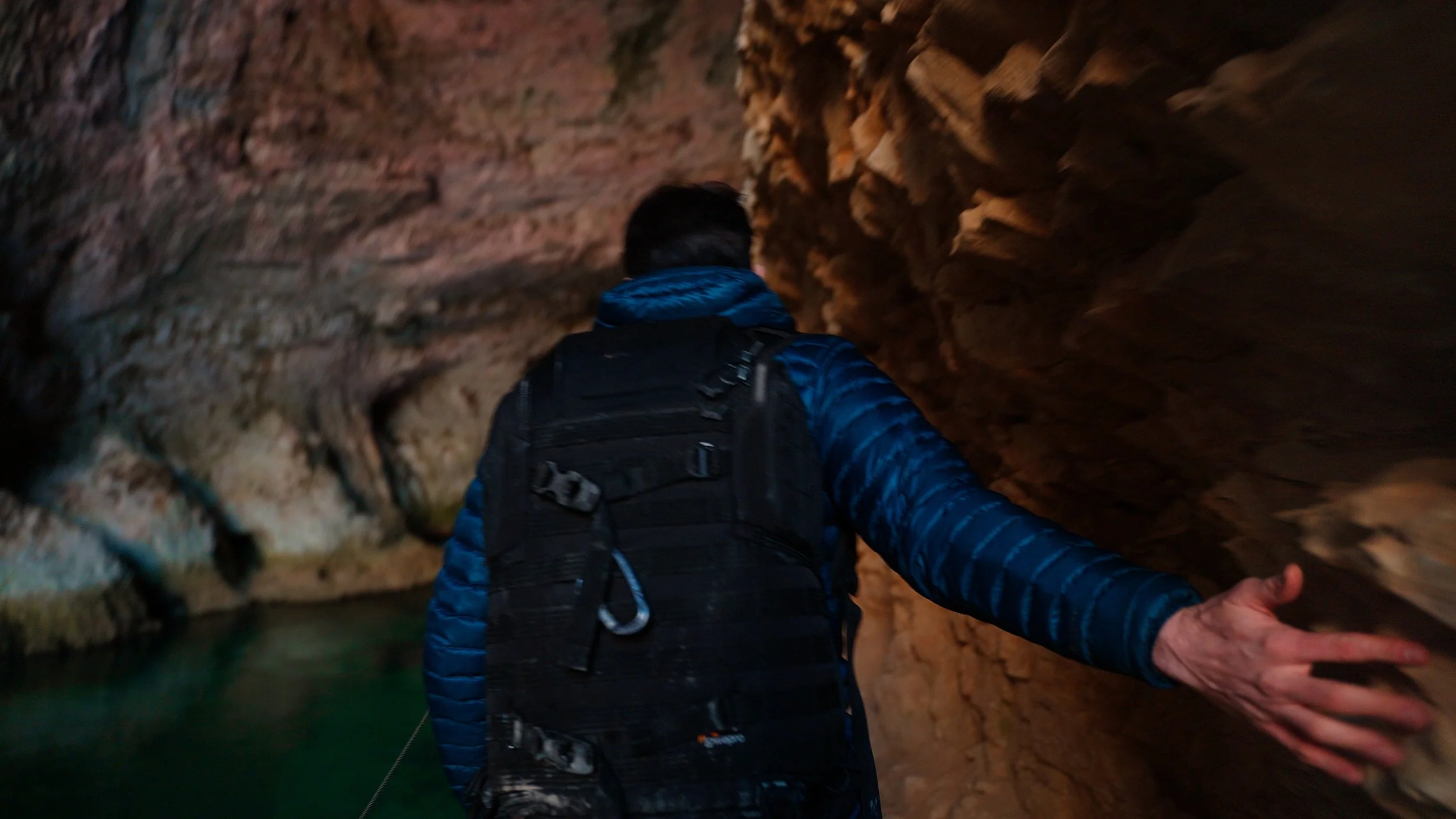 Luminessence-magnifique video de randonnees sport avec des prises de vues outdoors dans les alpes.jpg