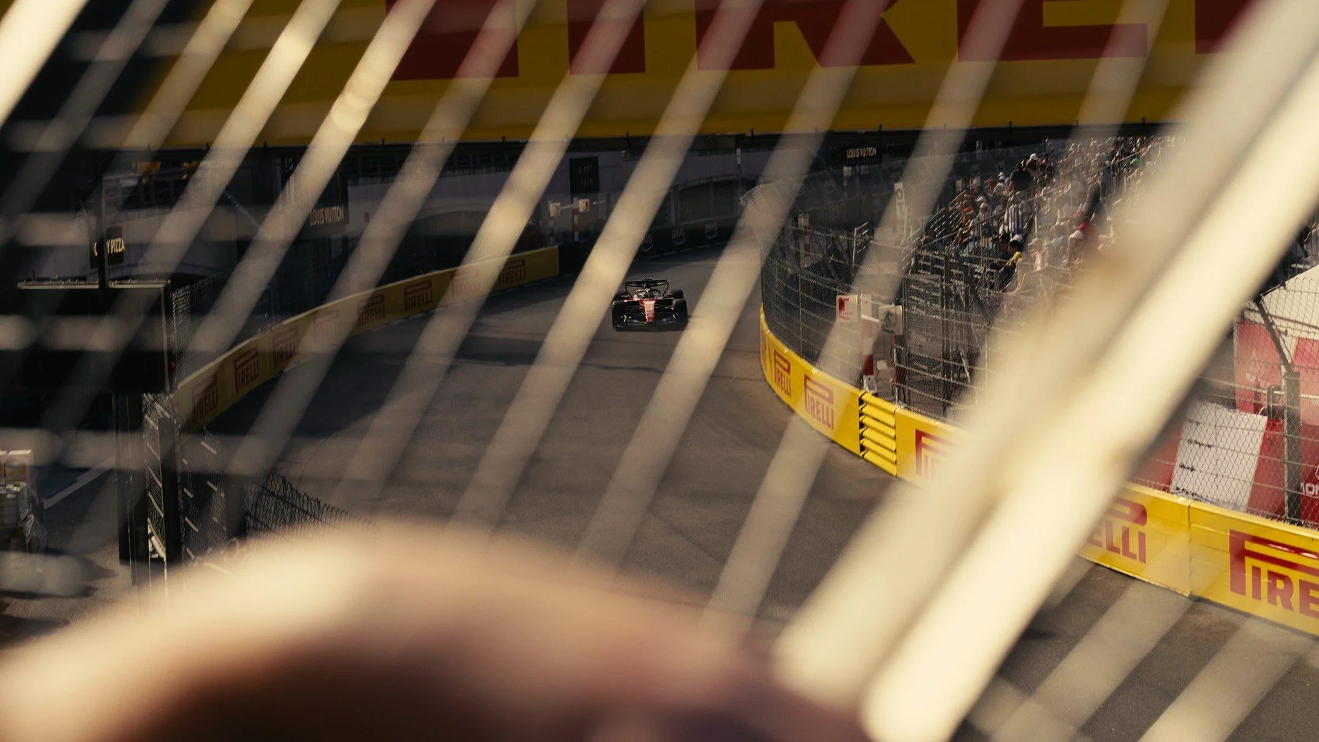 le videaste de sport josselin pradel lors de la réalisation du film du monaco GP en 2026