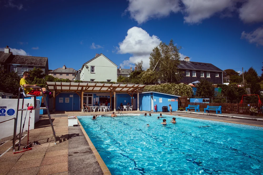 Ash Merlyn Pool Swim Sessions — Ashburton Swimming Pool