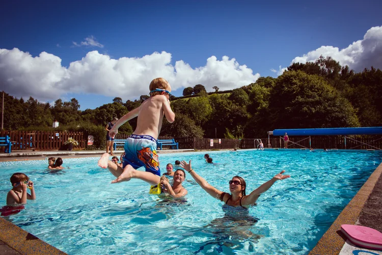 Ash Merlyn Pool Plan your visit — Ashburton Swimming Pool