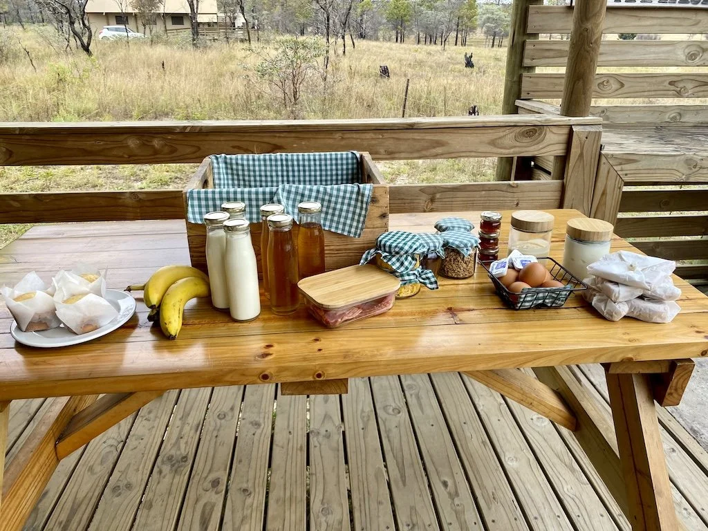 unpacked breakfast hamper at Africamps Waterberg