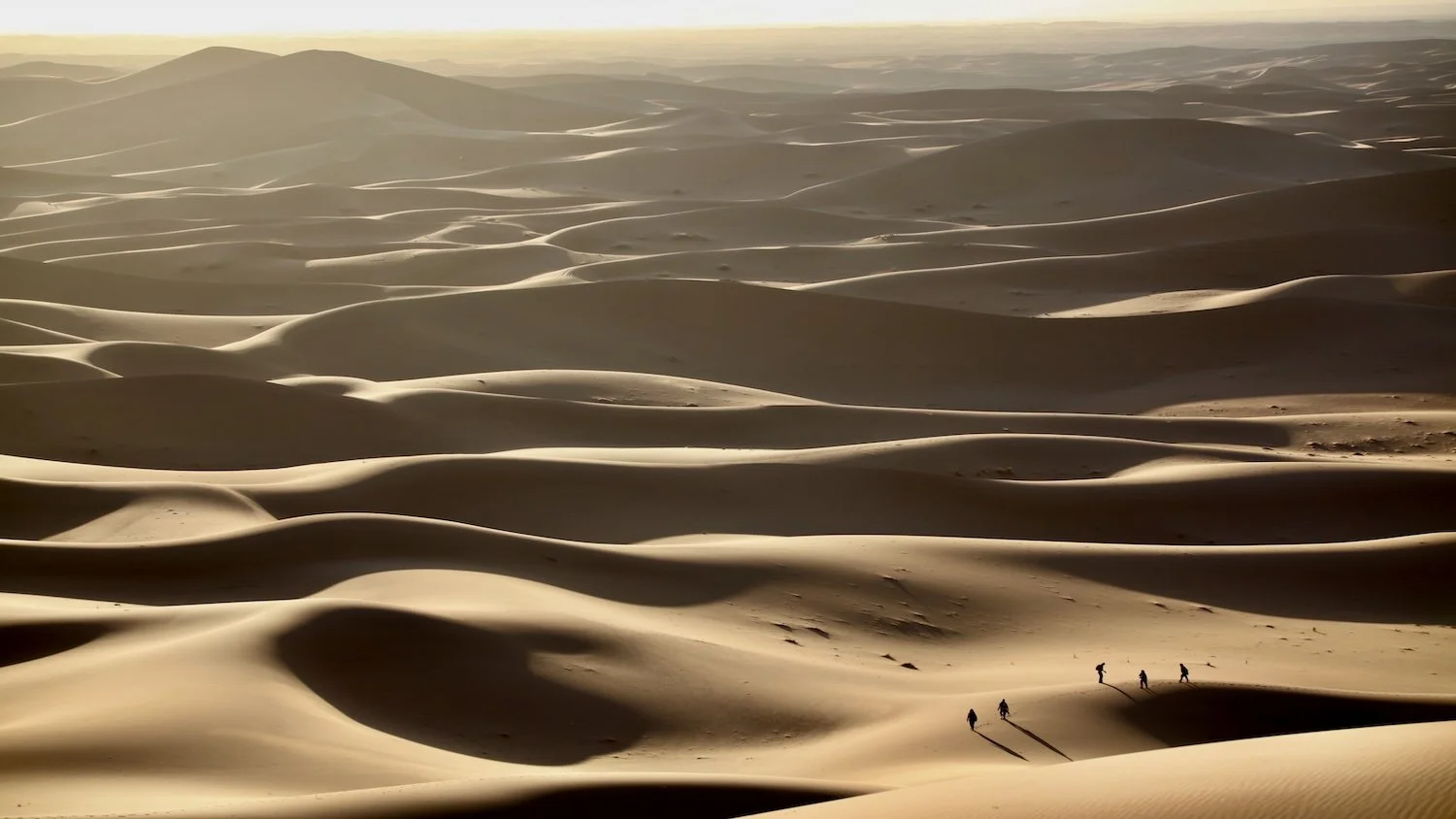 Morocco Desert Travel Guide: Sahara, Agafay, Dakhla, and Coastal Dunes
