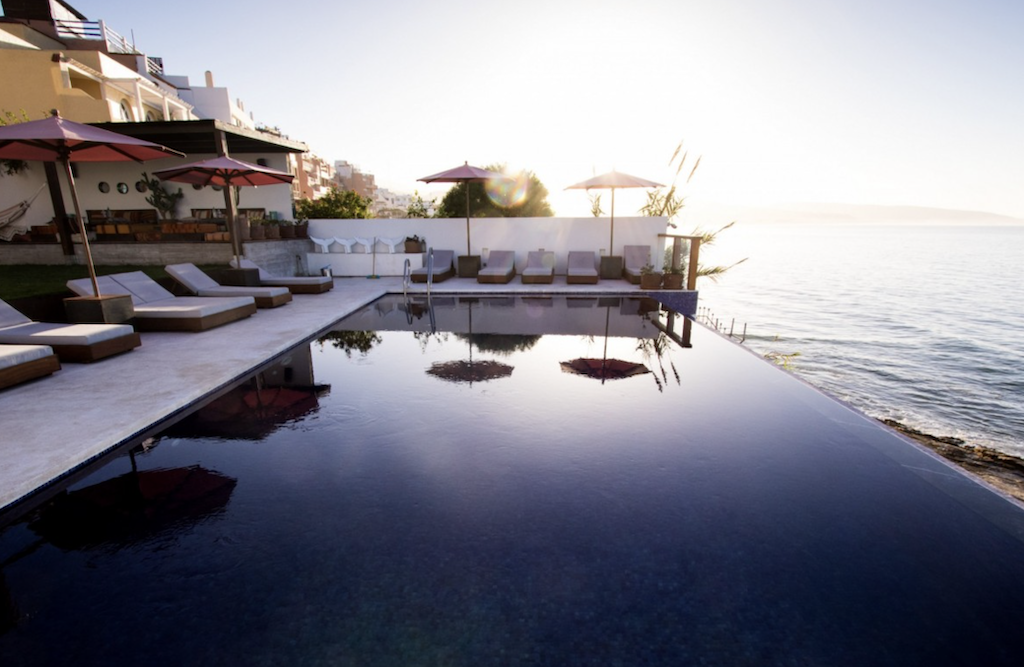 Infinity pool Amouage by Surf Maroc Taghazout